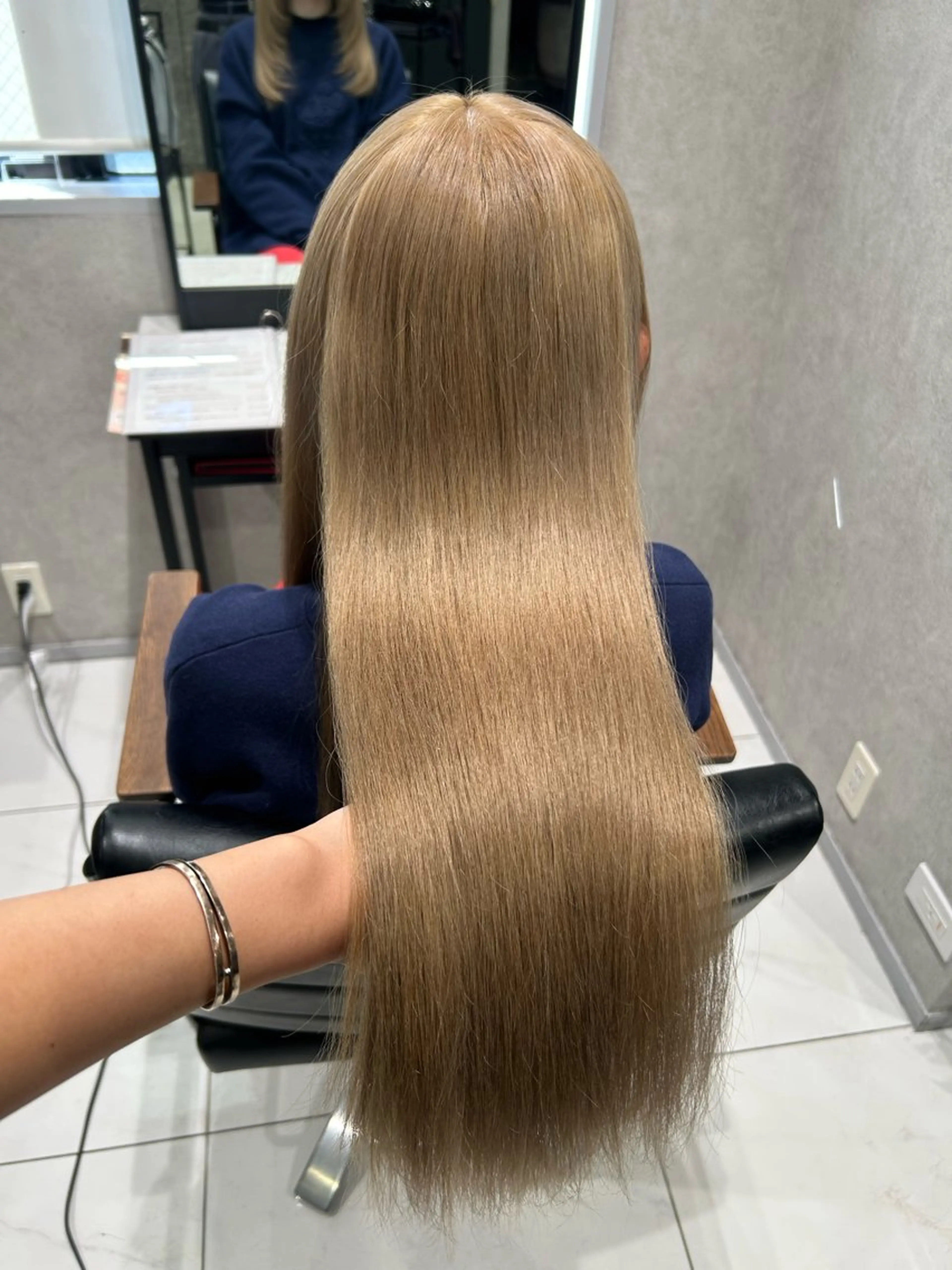 カラー 髪質改善 透明感カラー💙 束感マツエク🪼海月のヘアスタイル