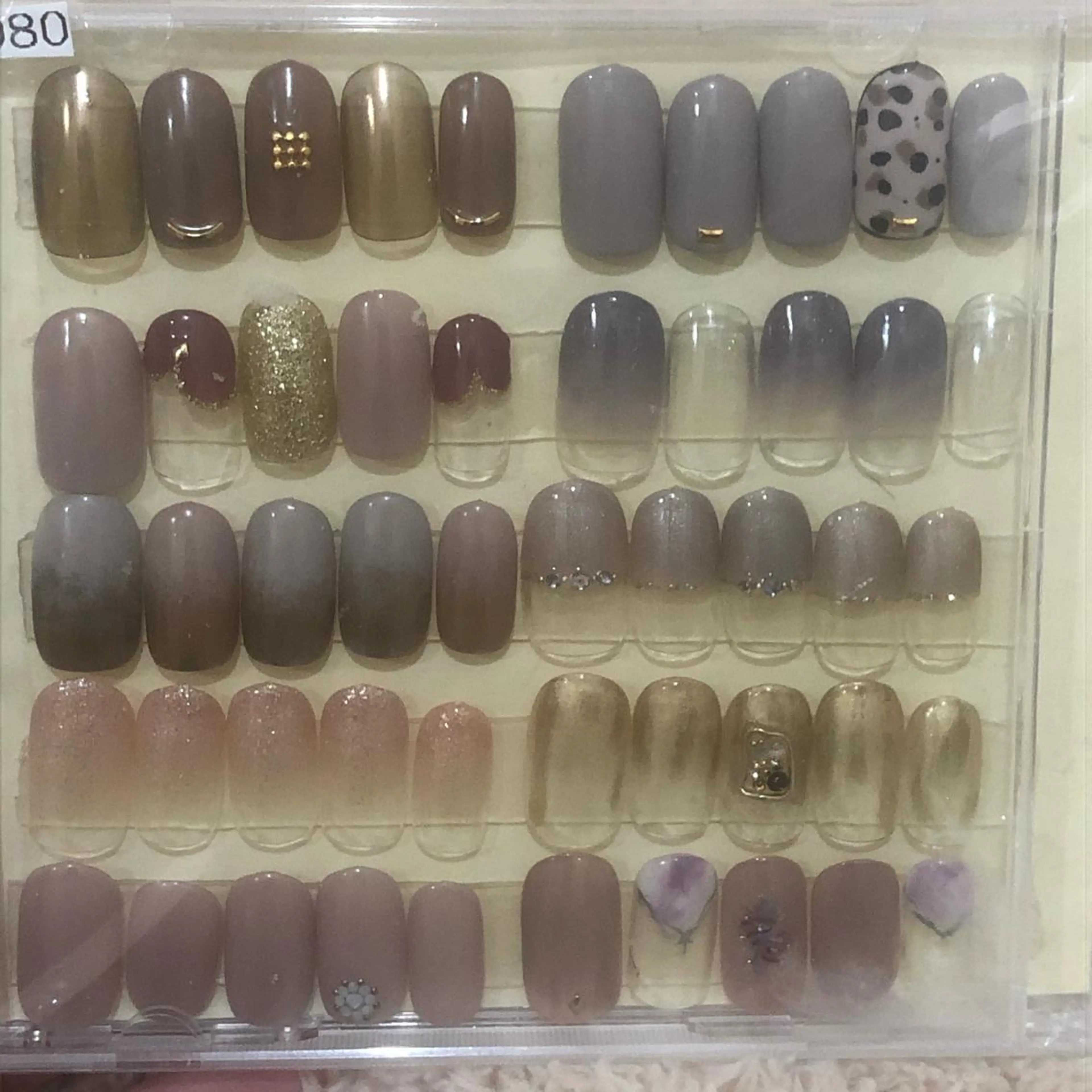 ネイル CHAFF 水口のネイルデザイン