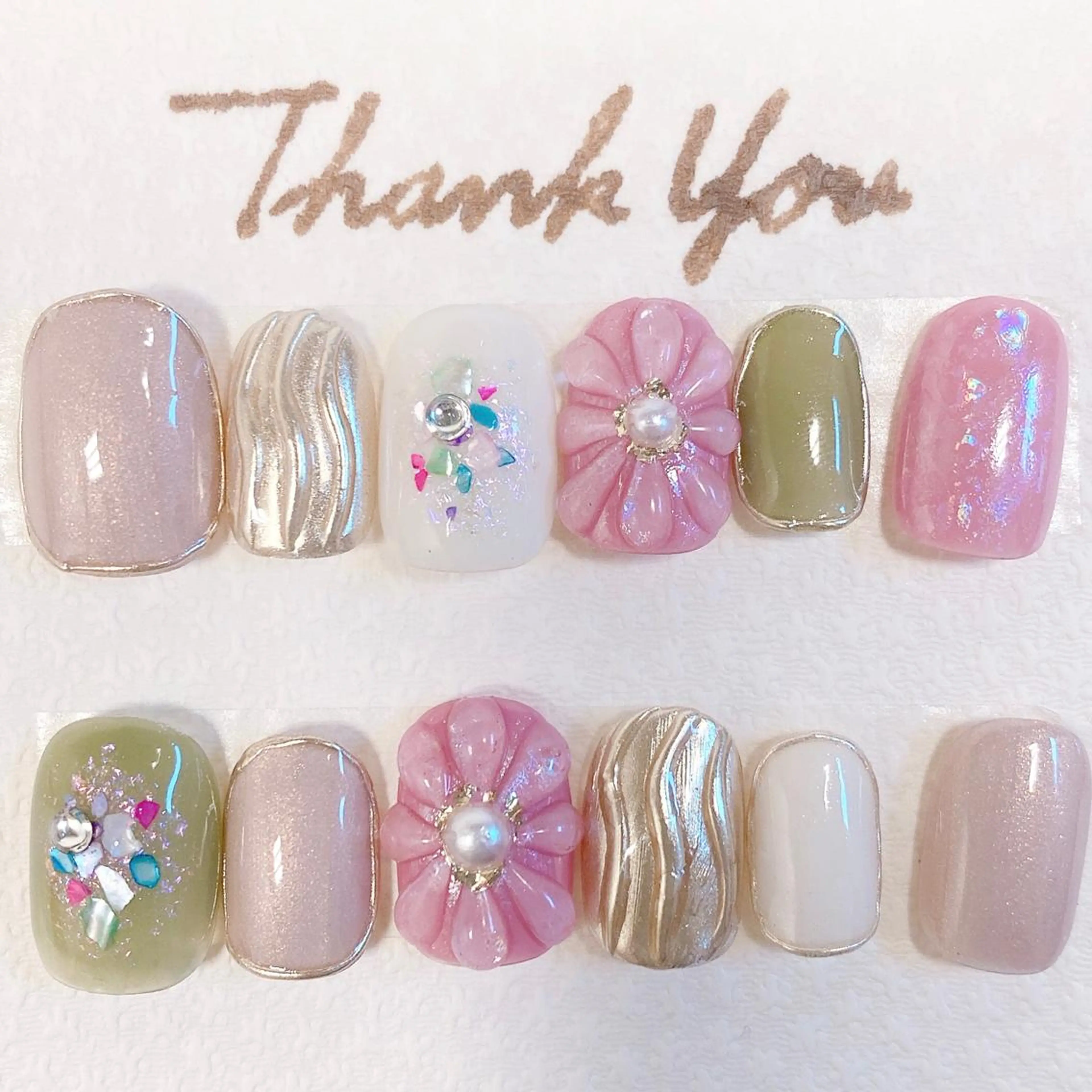 ネイル 成人式 ネイルチップ Sak nailroomのネイルデザイン