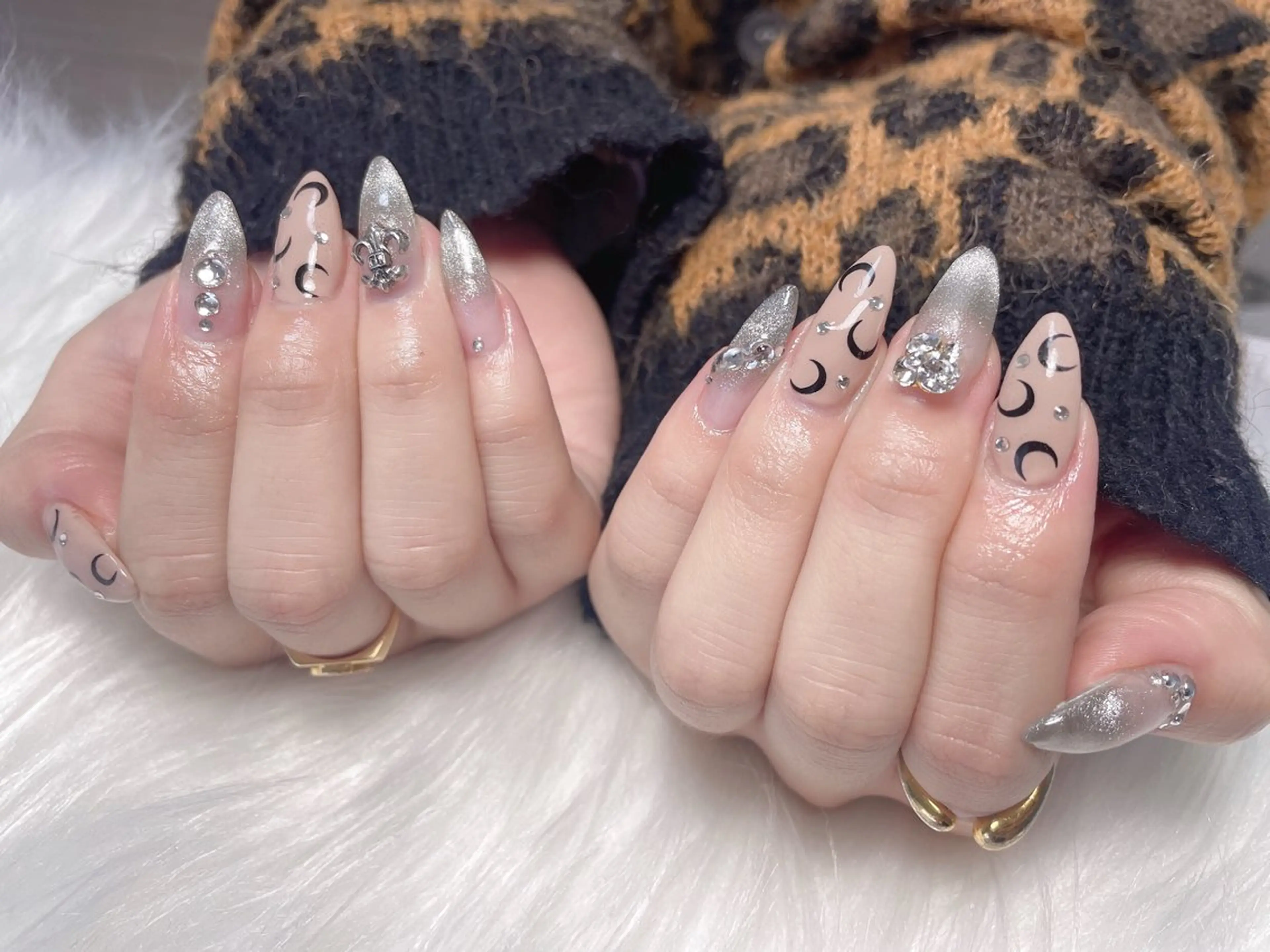 ネイル アートネイル マグネットネイル スカルプネイル 塩梅 朱梨のネイルデザイン