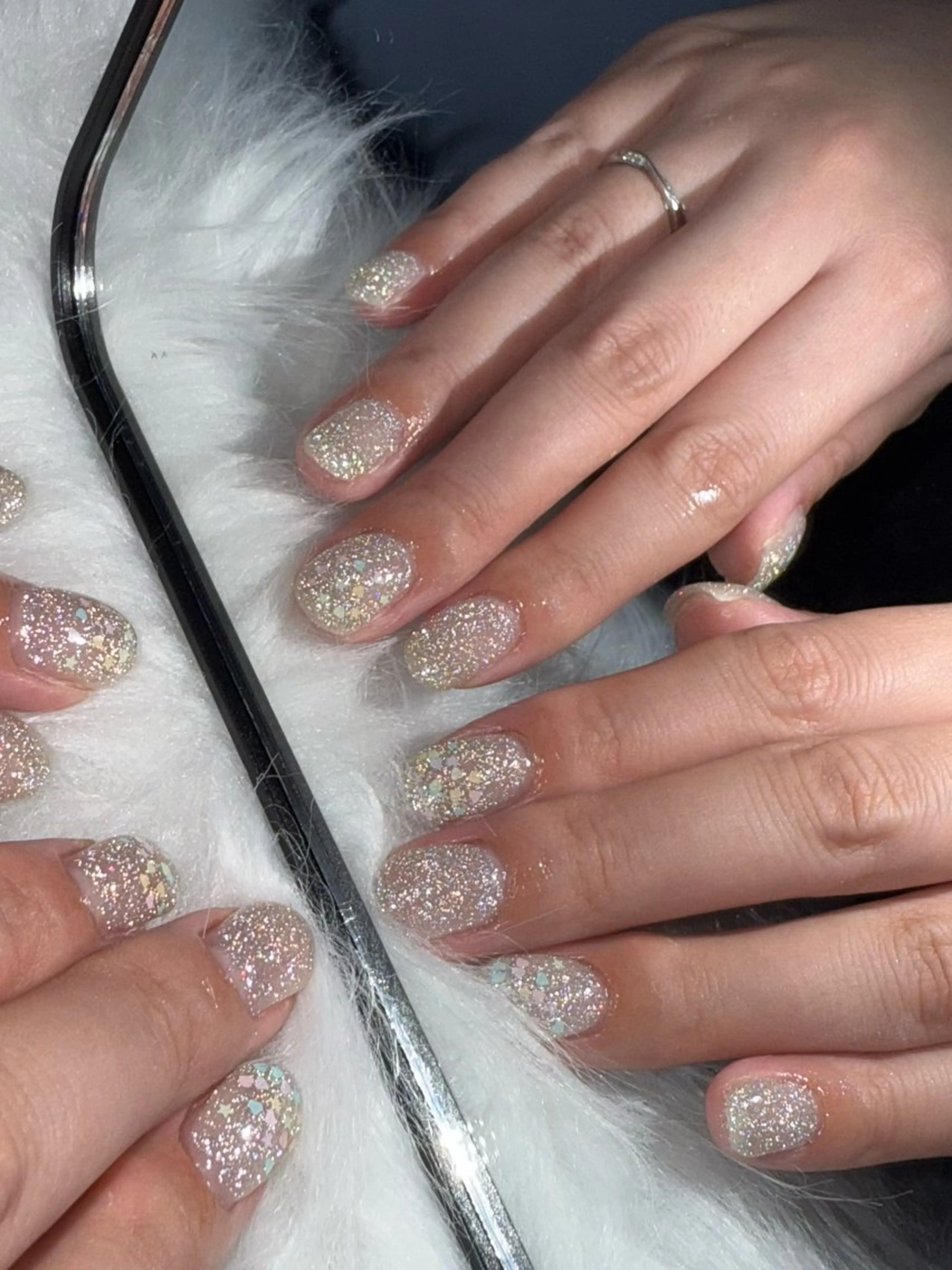 ネイル フラッシュネイル ハート ハンドネイル Nail salon BiBi所属・BiBi Nanakaのネイルデザイン