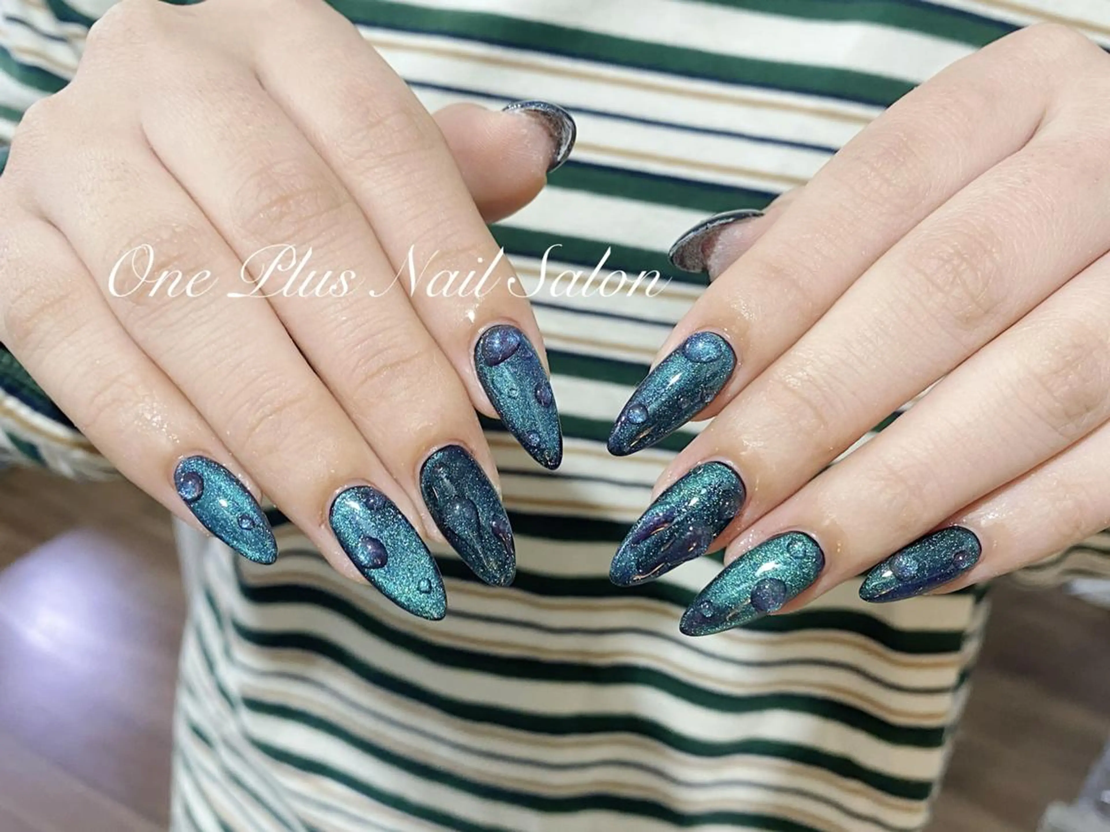 ネイル アニマル柄 ボルドー ブラウン フレンチネイル マグネットネイル 小林 リリのネイルデザイン