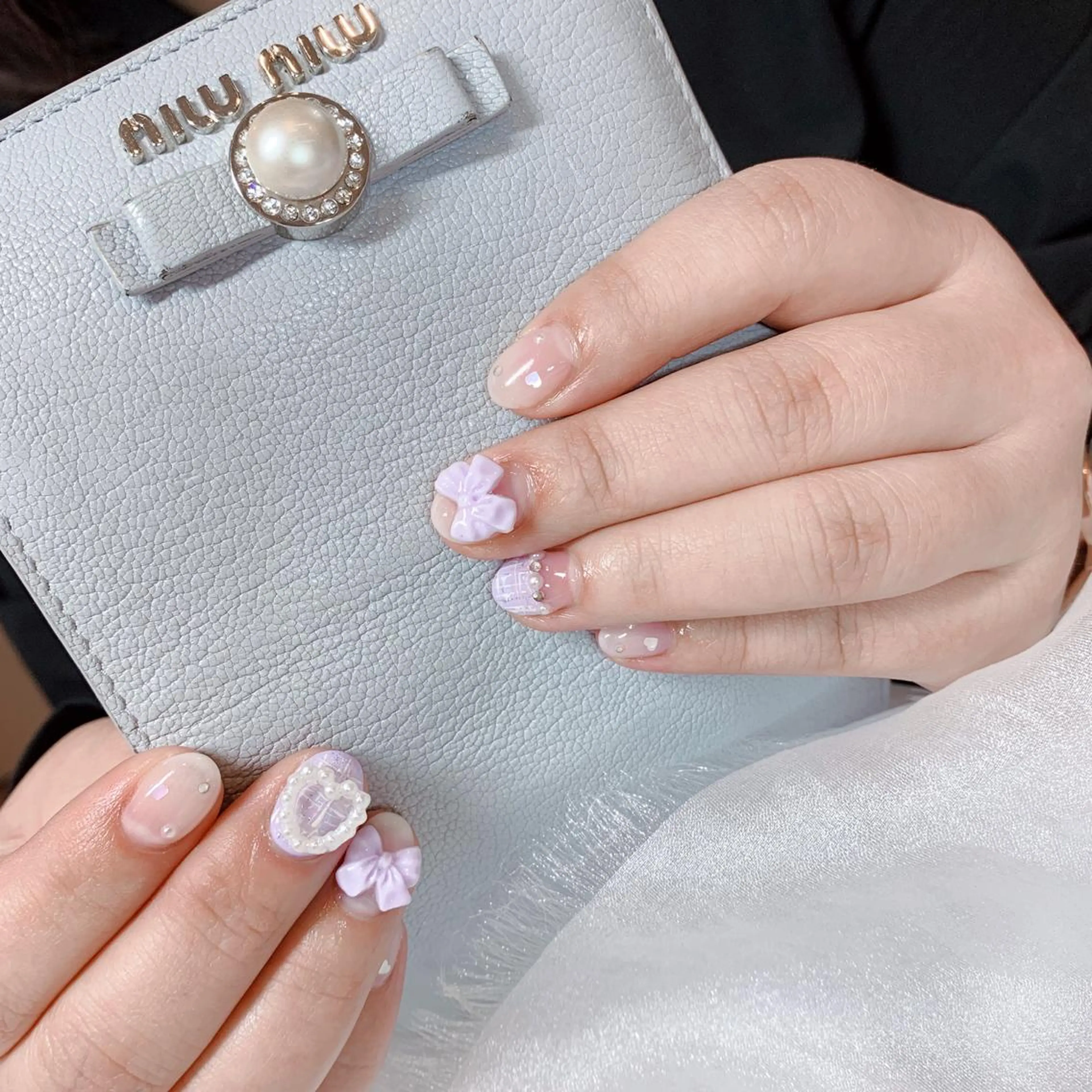 ネイル リボン ハンドネイル La neige* yuki 🥯🍑のネイルデザイン