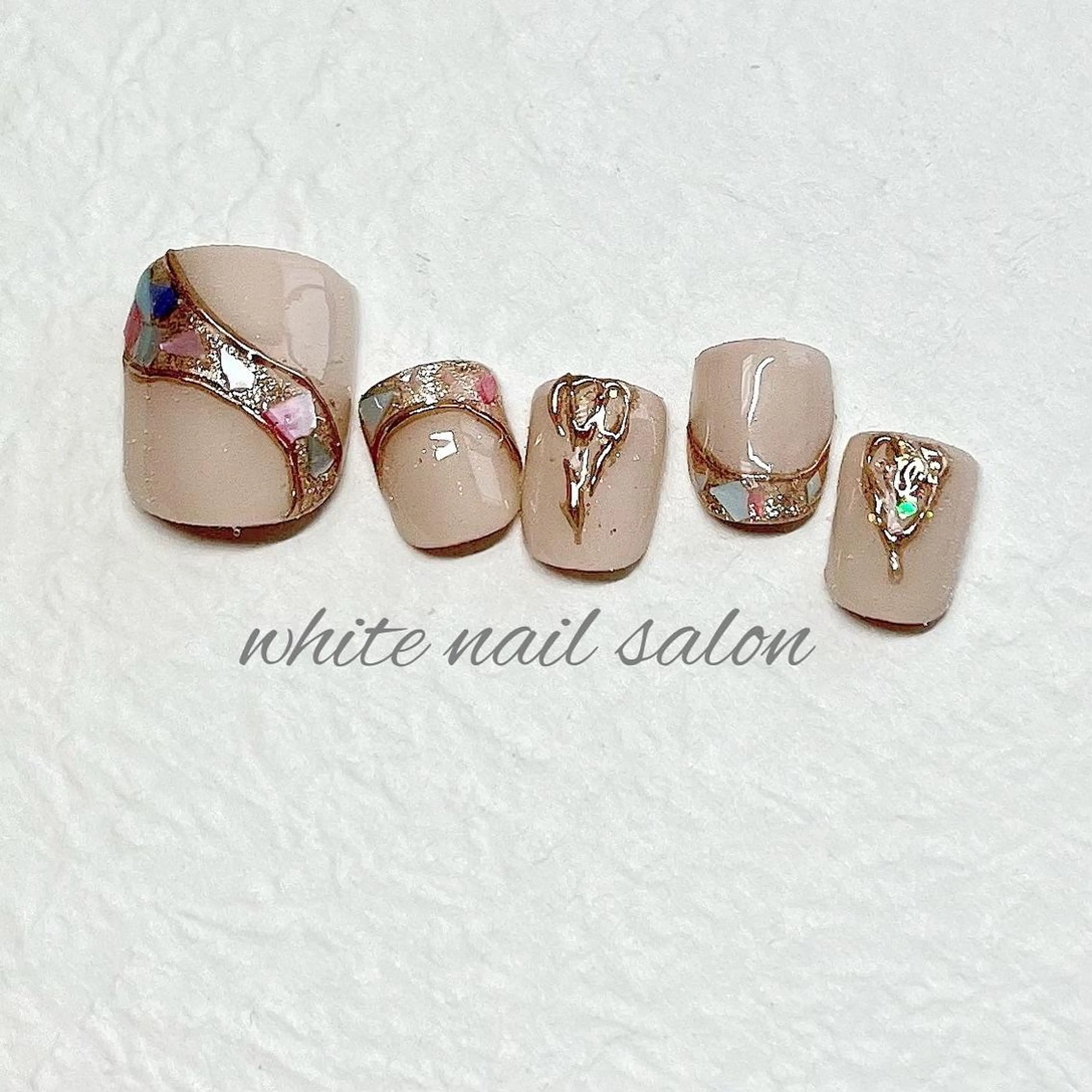 ネイル フットネイル ジェルネイル ハードジェル ラメ(グリッター) 持ち込み フットネイル white nail salonのネイルデザイン