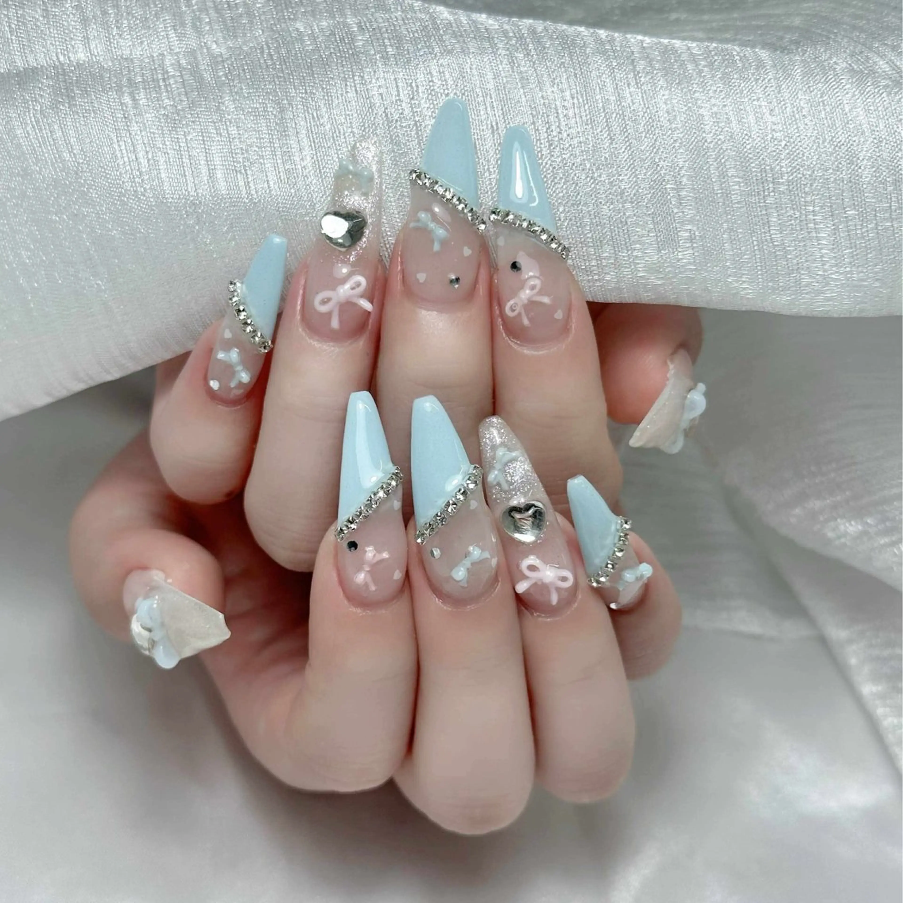 ネイル アートネイル ジェルネイル キラキラネイル 持ち込み シンプルネイル Nova Nail Salonのネイルデザイン