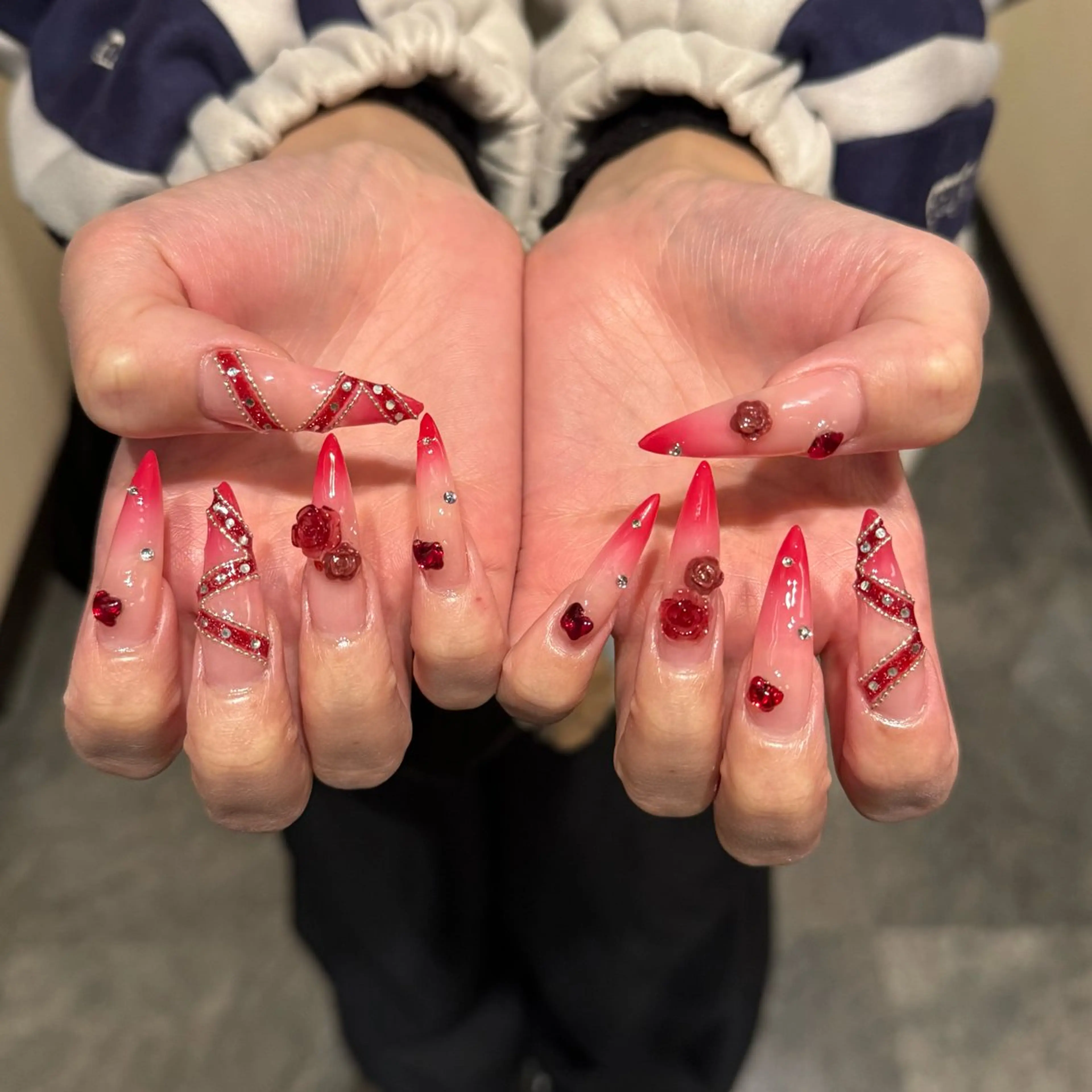 ネイル 春ネイル ハンドネイル ハンドケア いちご chan novaのネイルデザイン