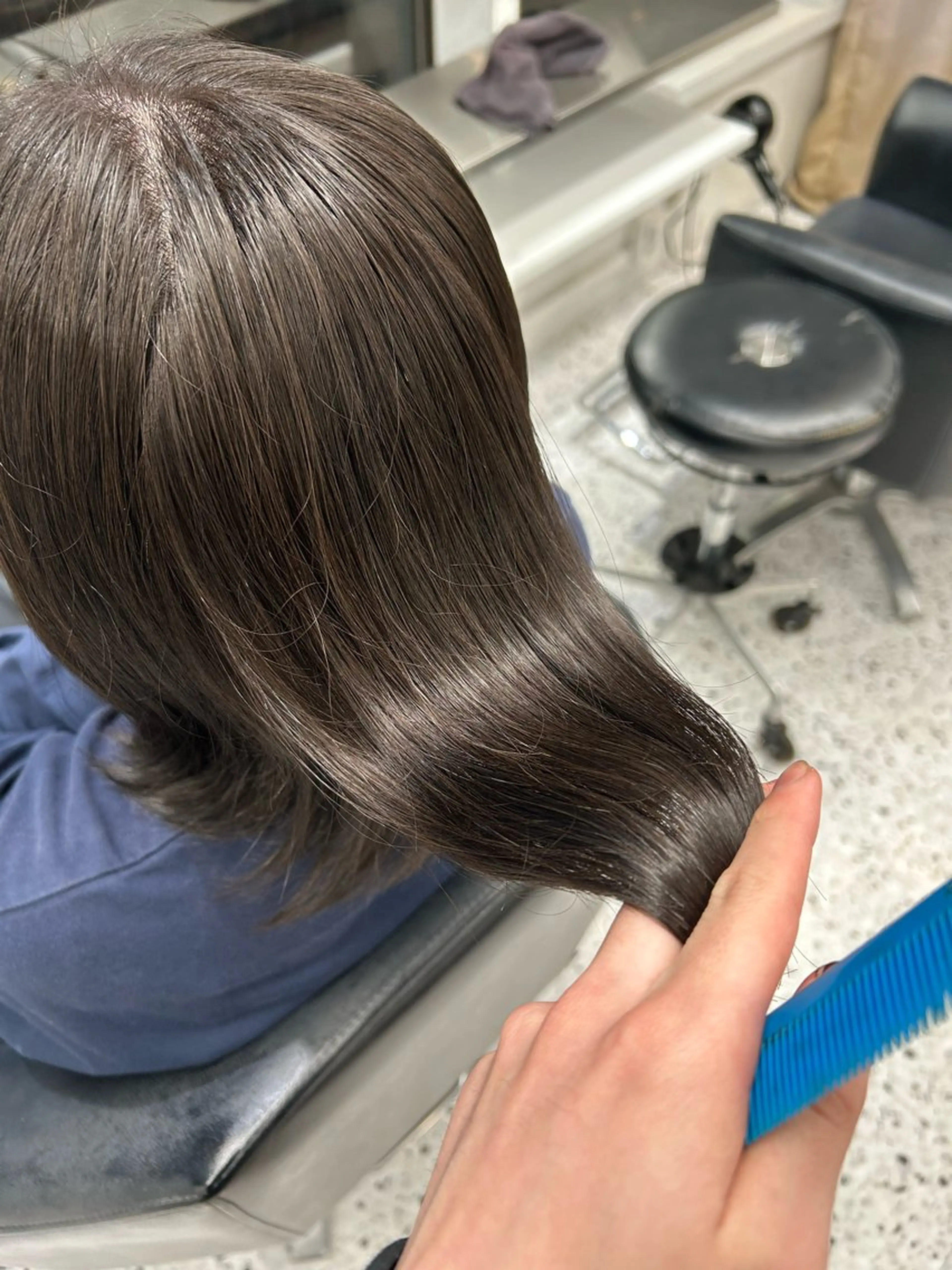 セミロング カラー ヘアアレンジ グレージュ 銀座terrace所属・🫧透明感／艶カラー 🫧Ryuseiのヘアスタイル