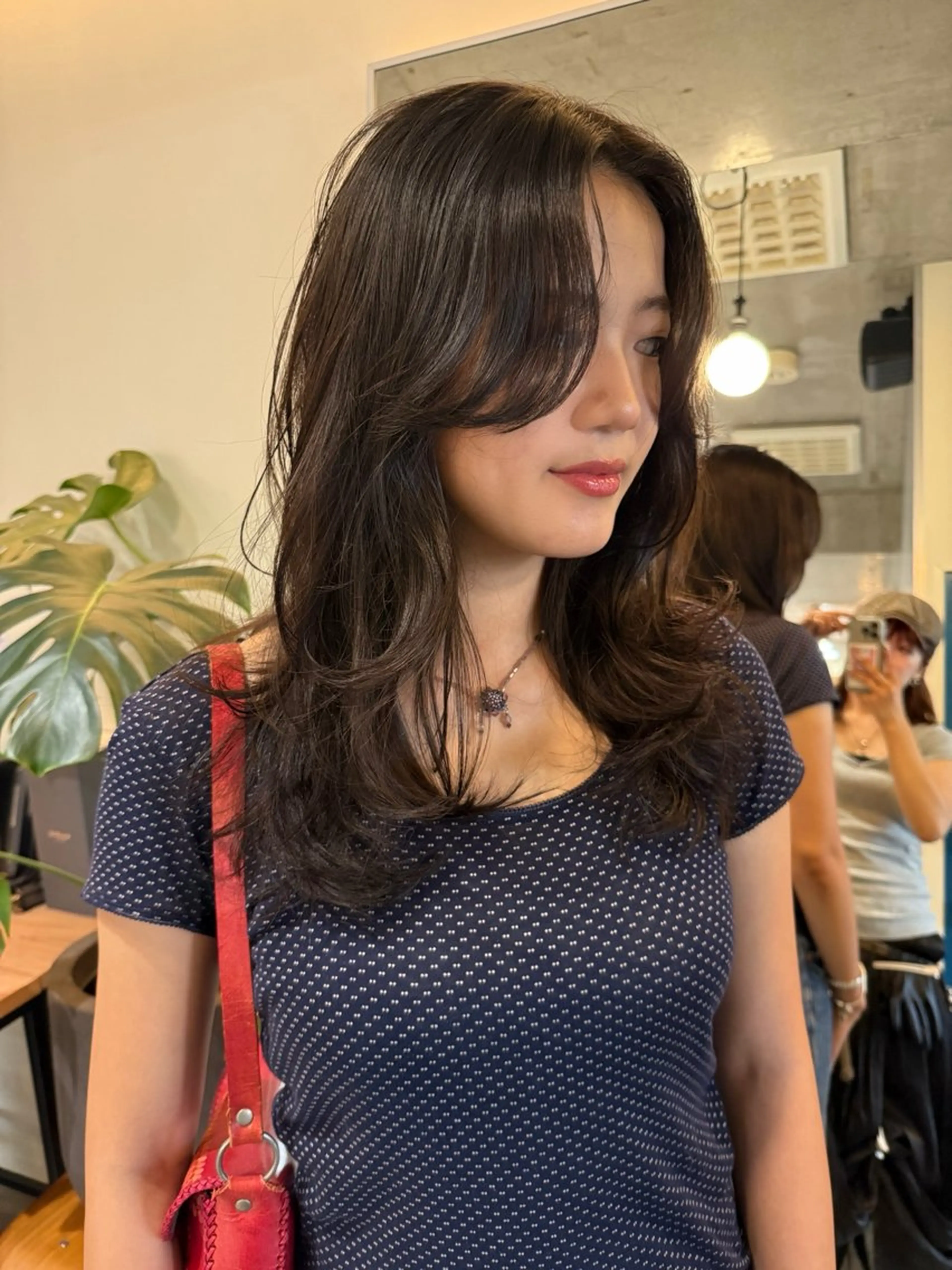 ミディアム レイヤーカット カット ヘアカラー レイヤーカット\ウル フ　chinatsuのヘアスタイル