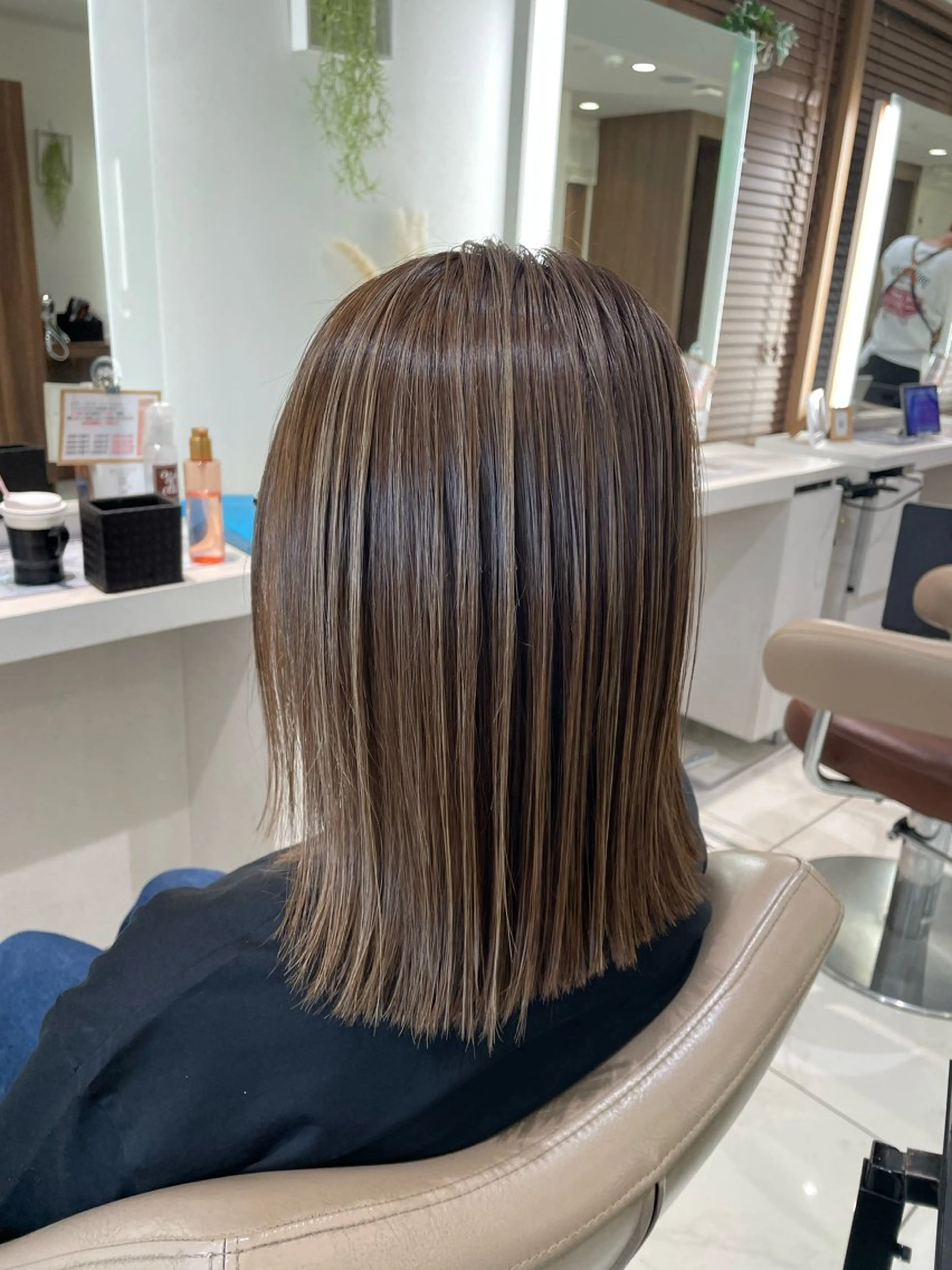 セミロング カット ヘアカラー トリートメント 清藤 綾のヘアスタイル