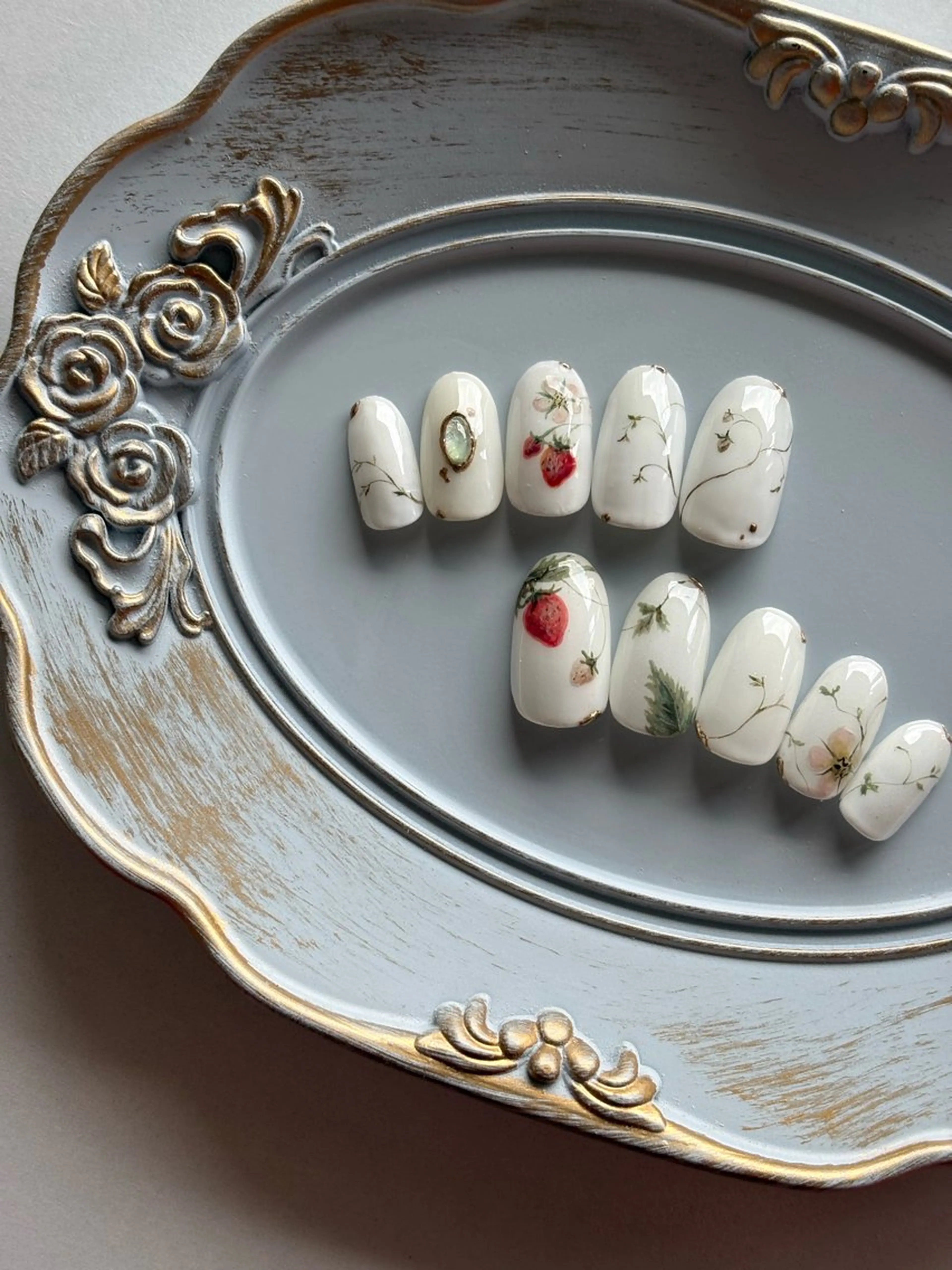 ネイル ハンドネイル FIORITURA Maikoのネイルデザイン