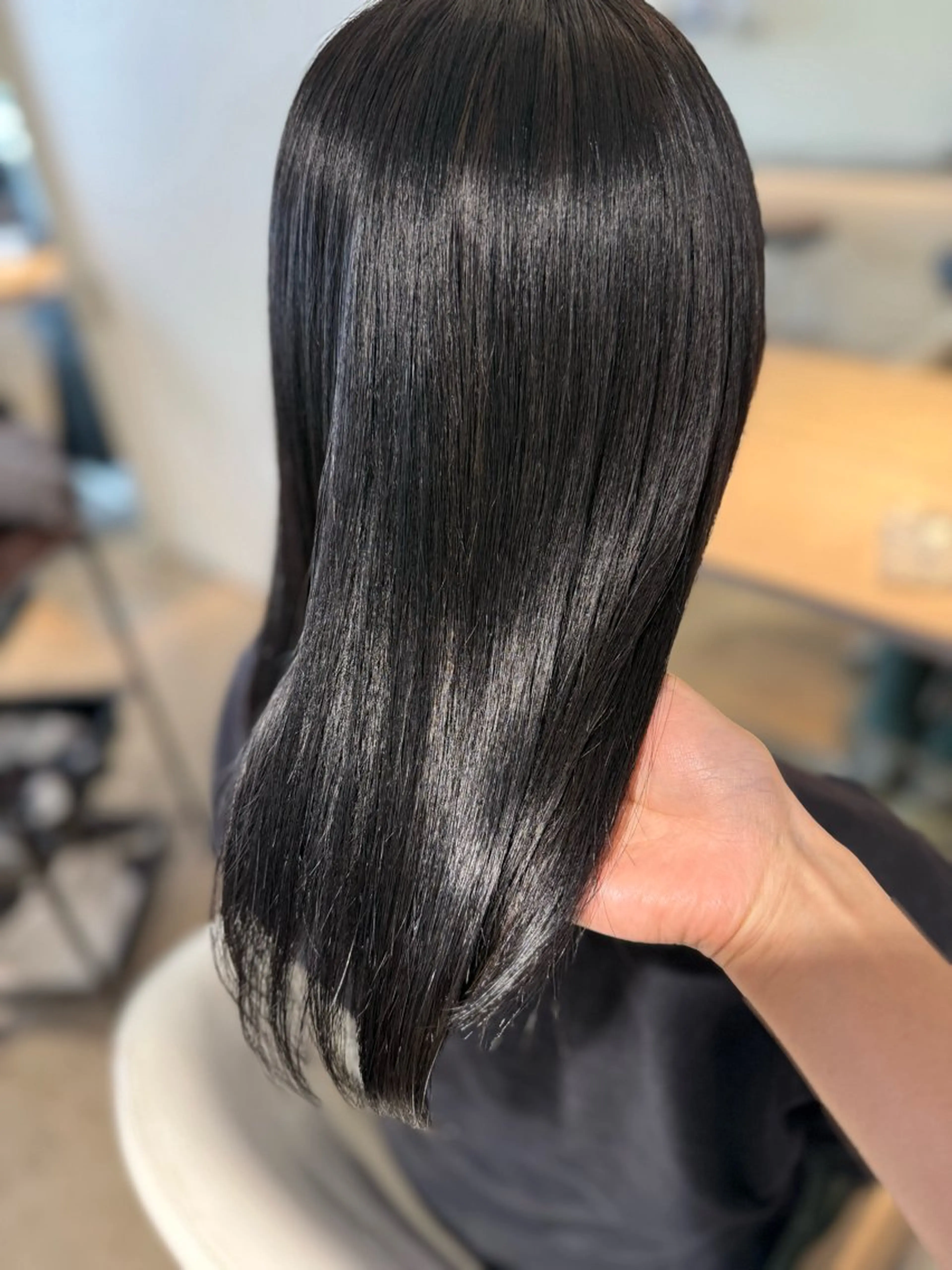 ミディアム 縮毛矯正 🦋🫧艶髪カラー 🫧🦋あいりのヘアスタイル