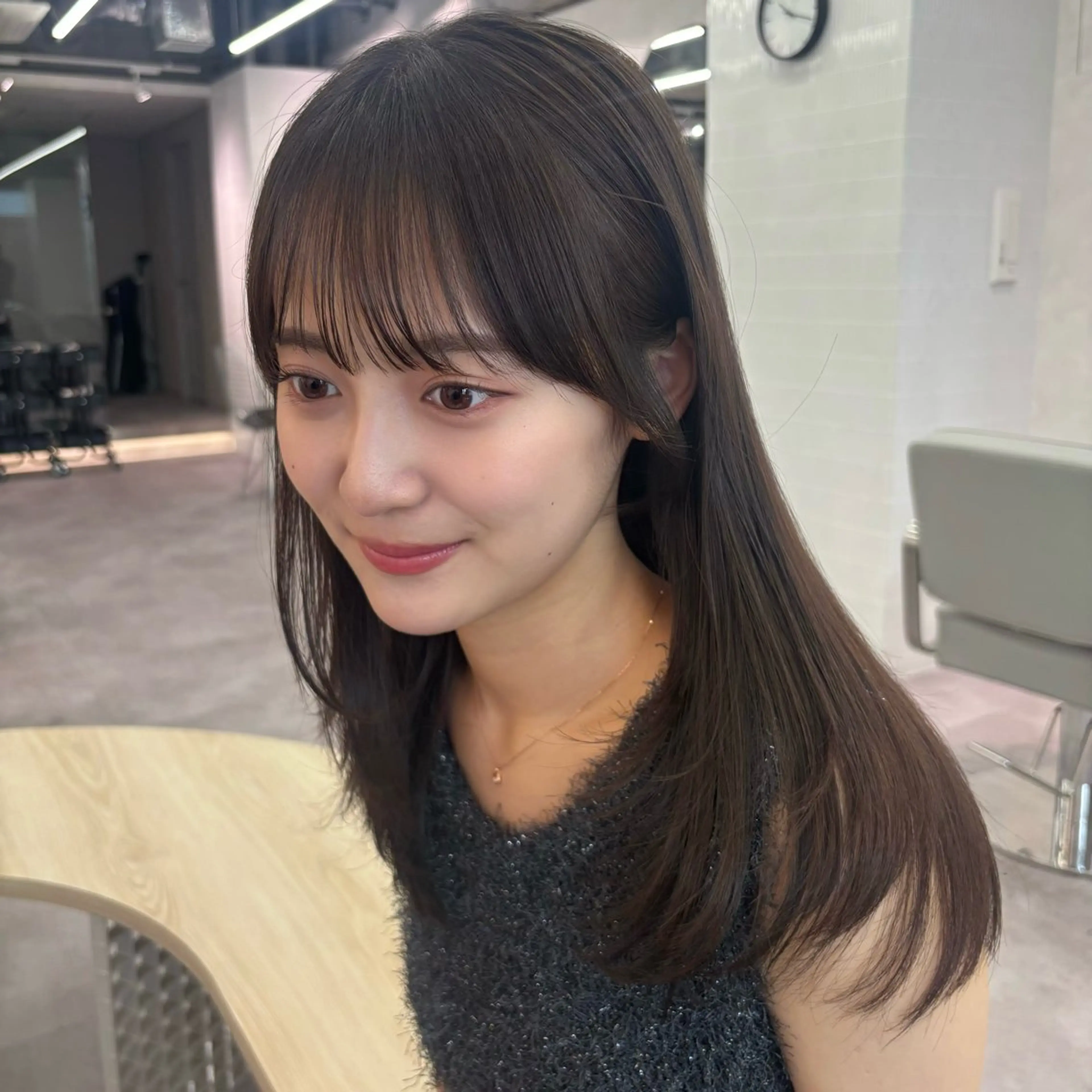 ミディアム 透明感カラー/ レイヤー🪽千優のヘアスタイル