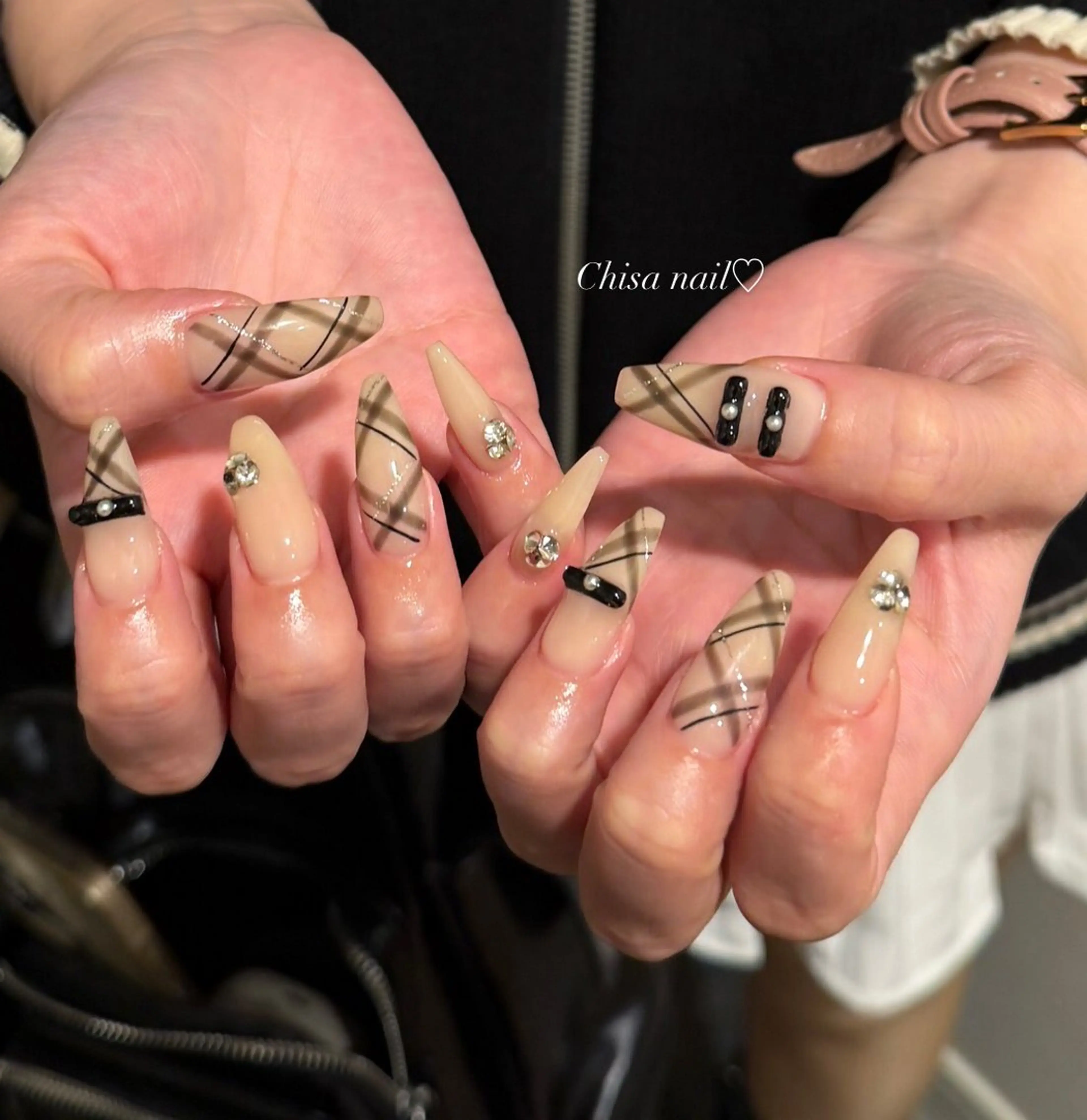 ネイル 長さ出し ジェルネイル グラデーション キラキラネイル 韓国ネイル ハンドネイル ハンドケア Chisa Nail Studio所属・チ サのネイルデザイン