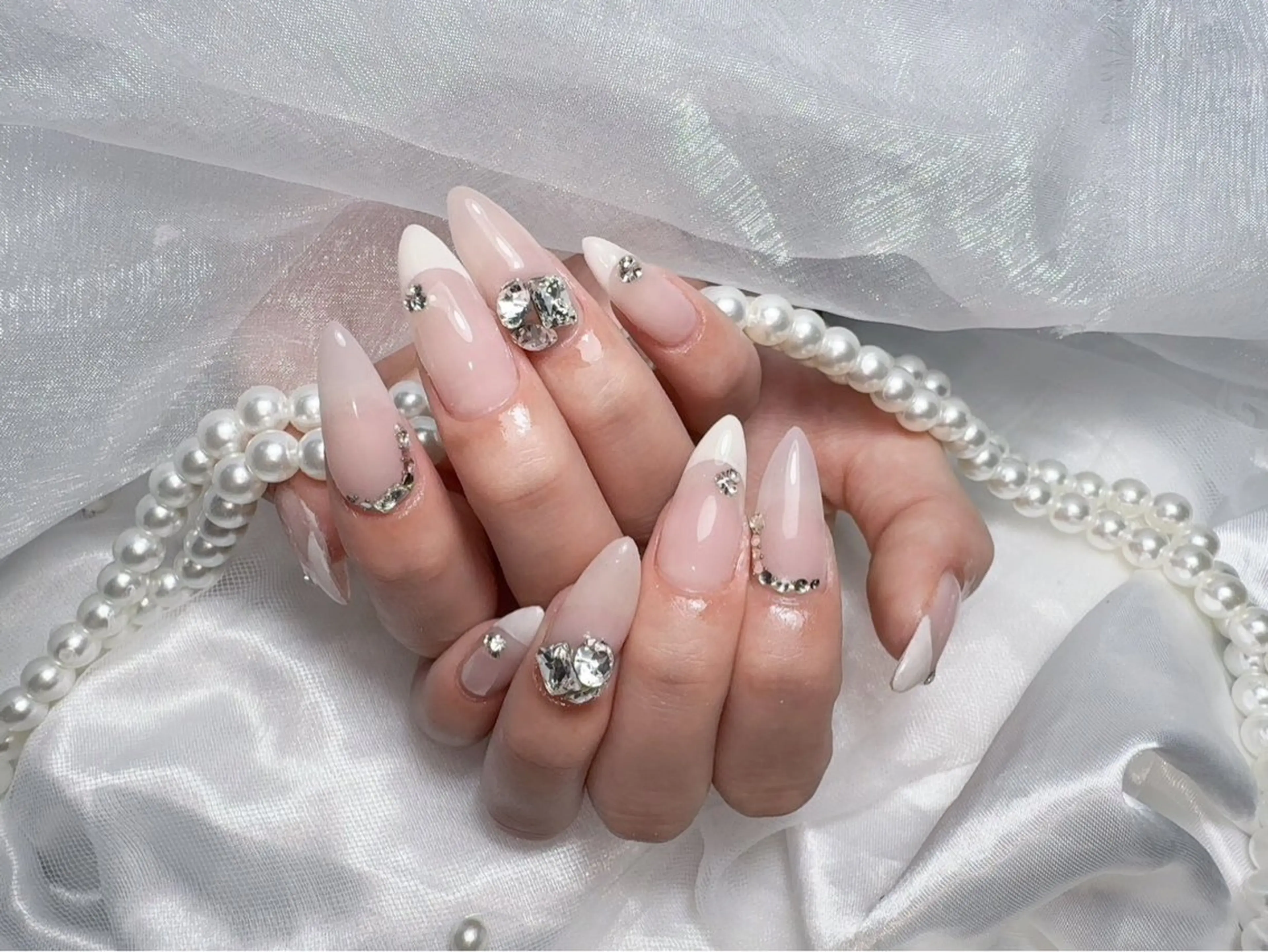 ネイル ハンドネイル emu enyaのネイルデザイン