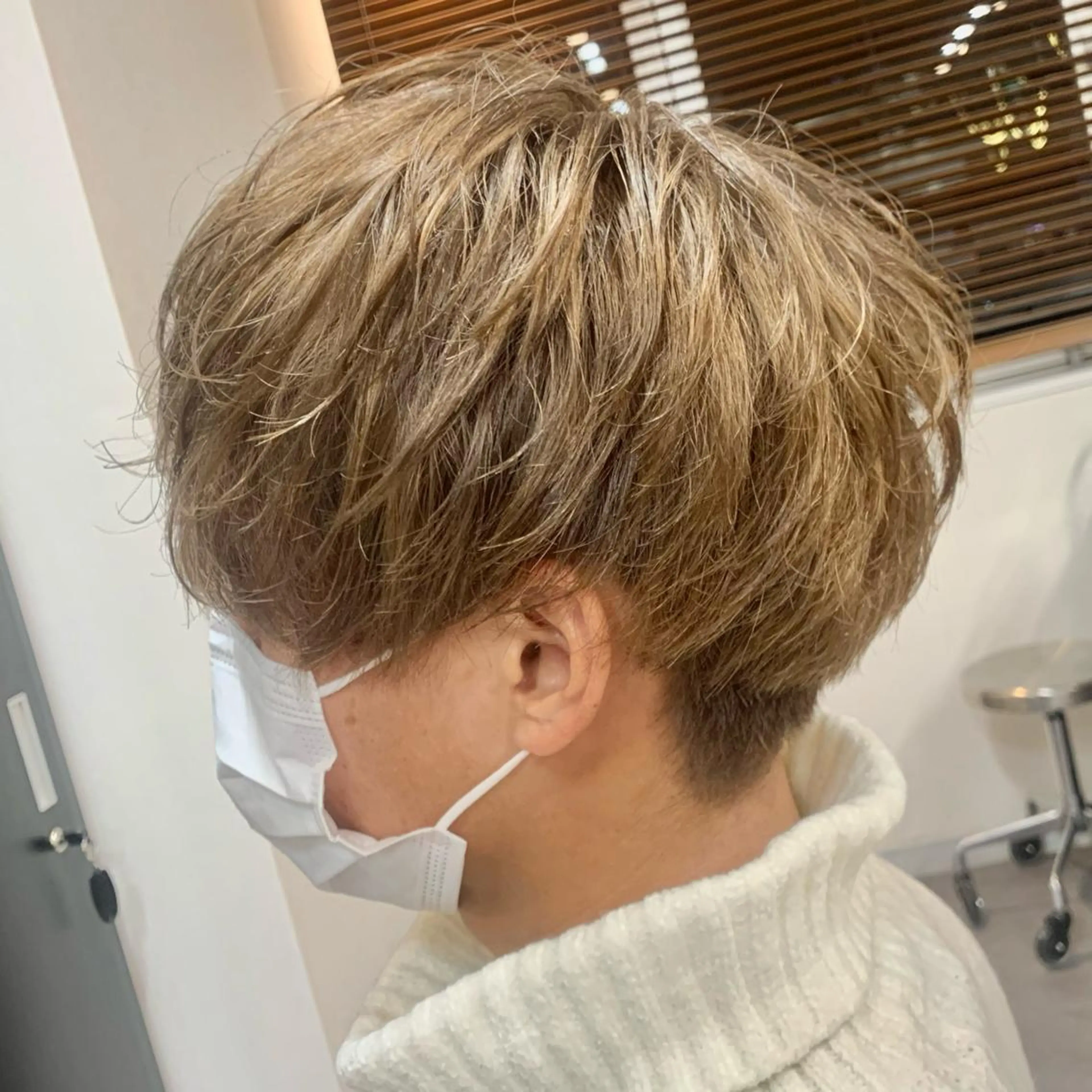 ショート カラー メンズ メンズブリーチ ブリーチ カット ヘアカラー メンズ特化美容師/ 藤戸 椋のヘアスタイル