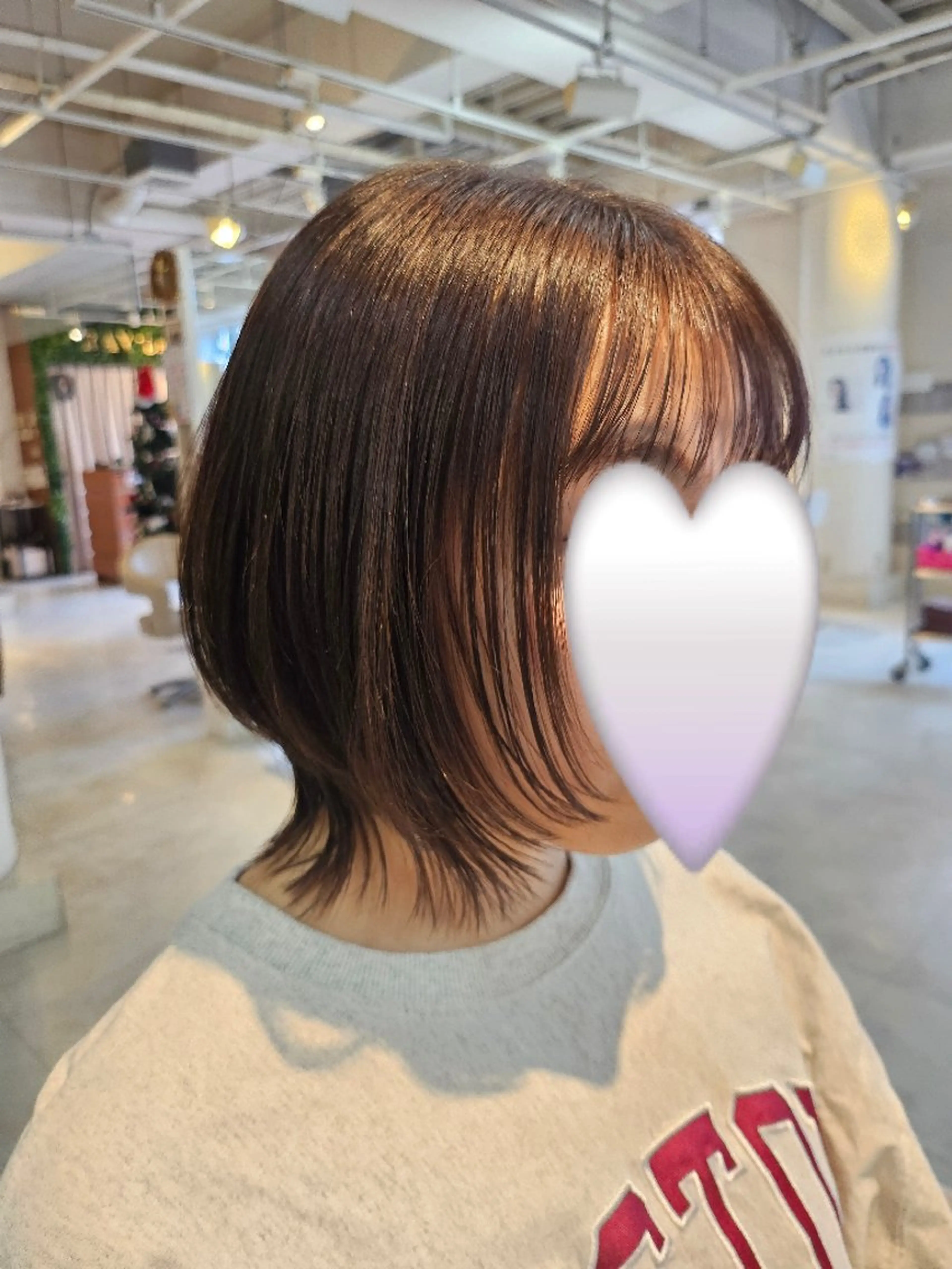 ミディアム 顔周りカット レイヤーカット カット 岡田 奈々のヘアスタイル