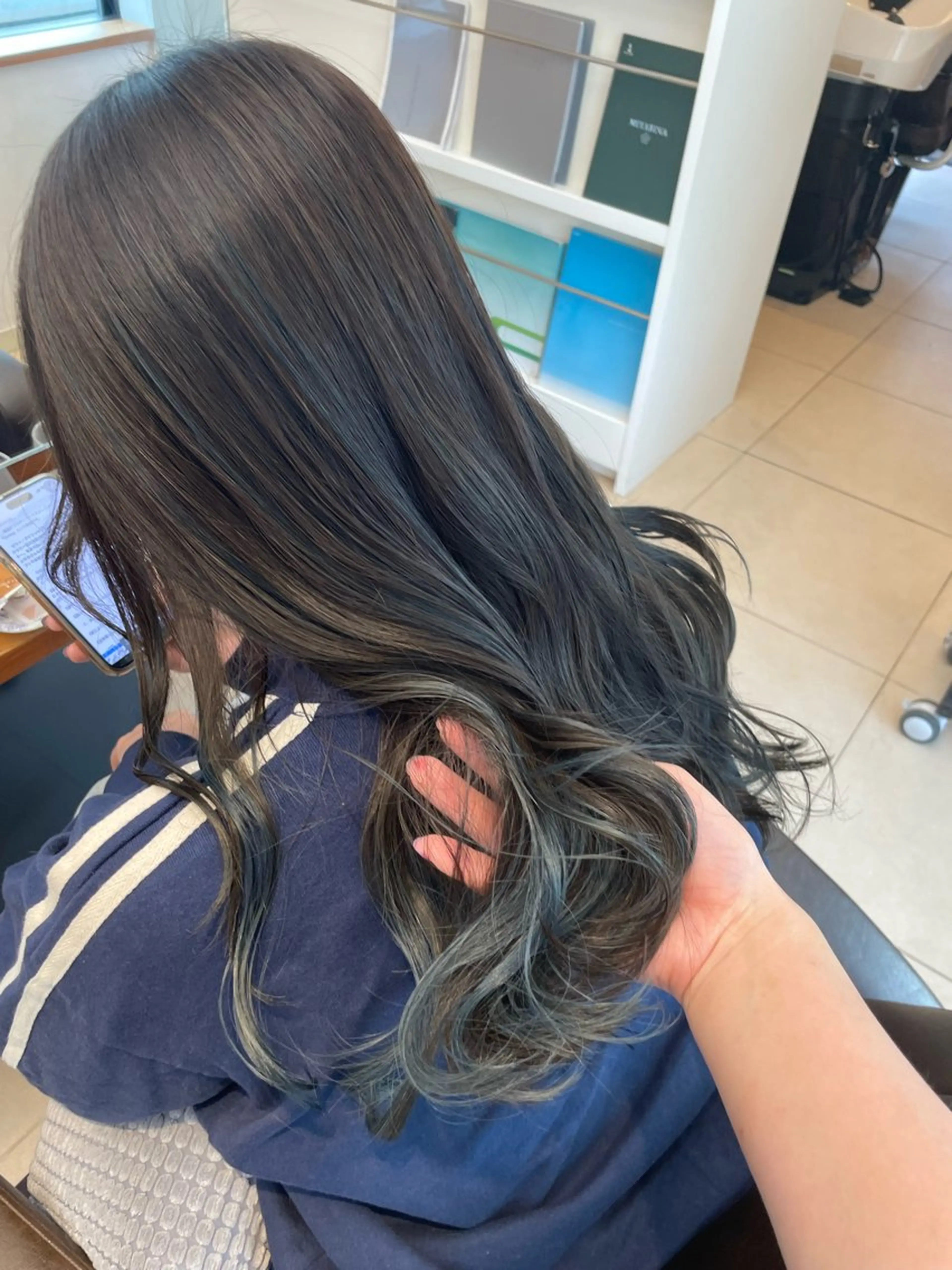 カラー アッシュ ブラウンカラー MINDS LINO Reinaのヘアスタイル