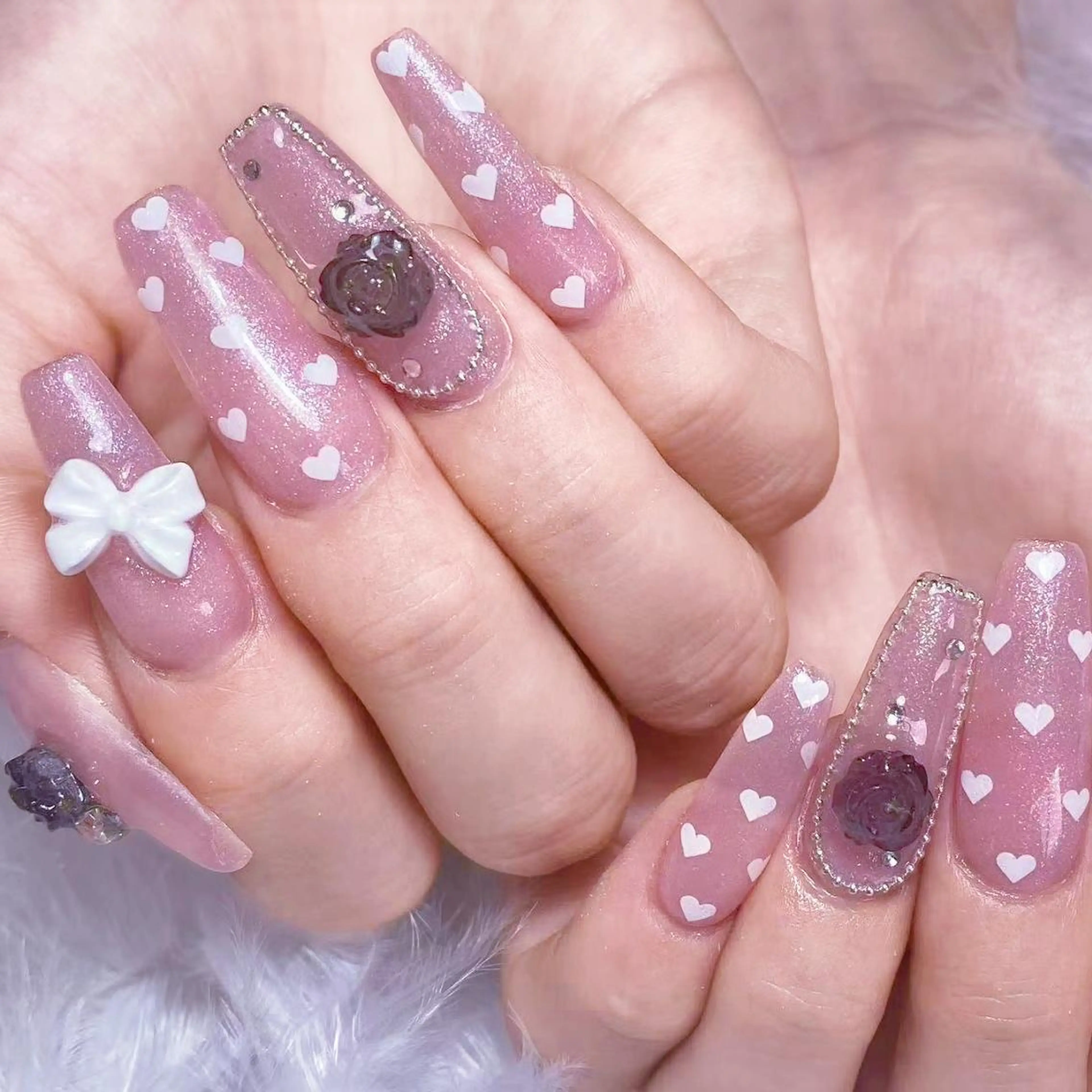 ネイル アートネイル オーロラネイル フラッシュネイル ガーリー キラキラネイル DIAMOND NailStudioのネイルデザイン
