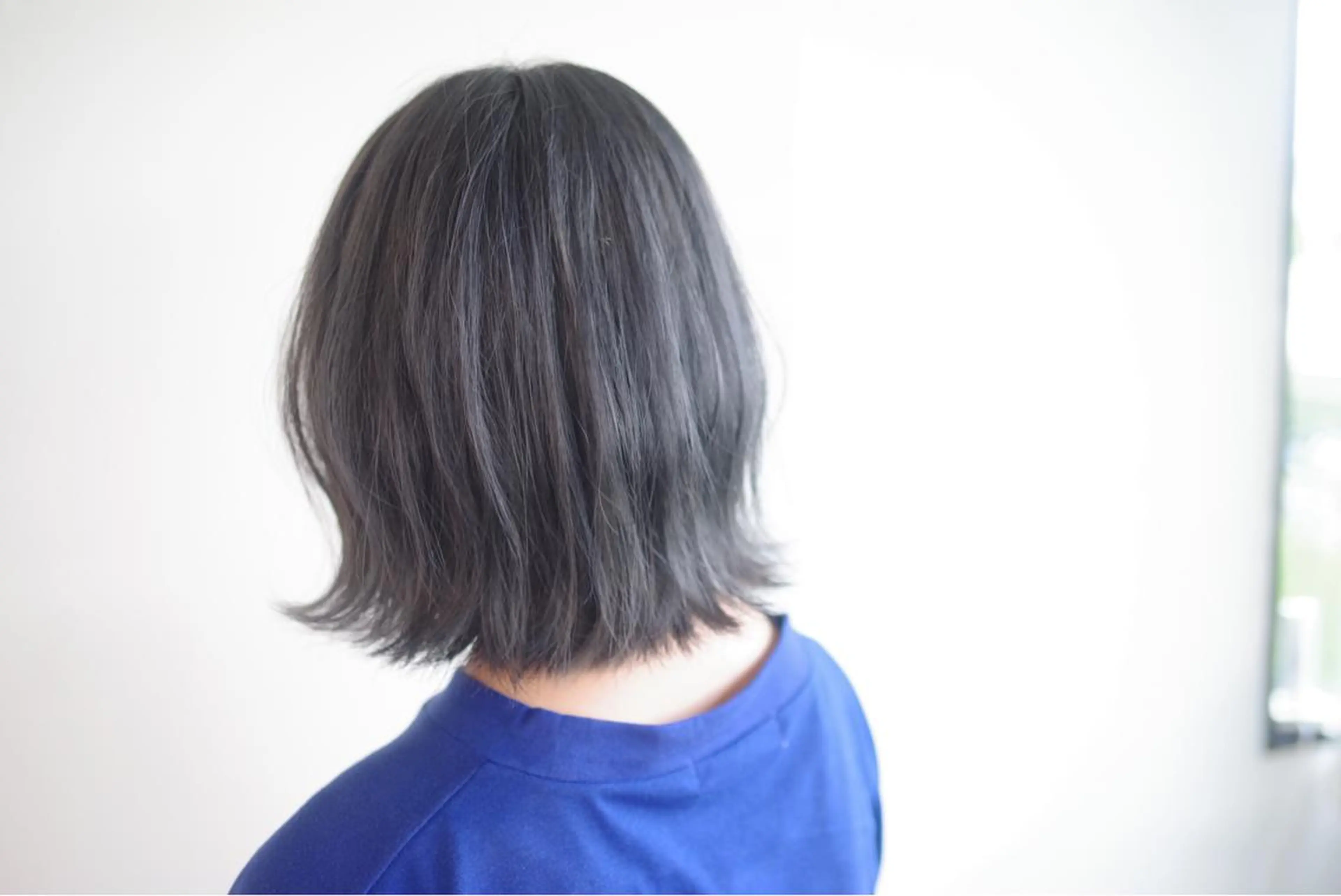 ミディアム カラー ヘアアレンジ ブルーカラー ブルージュ マンツーマン施術🦋 ayajuのヘアスタイル