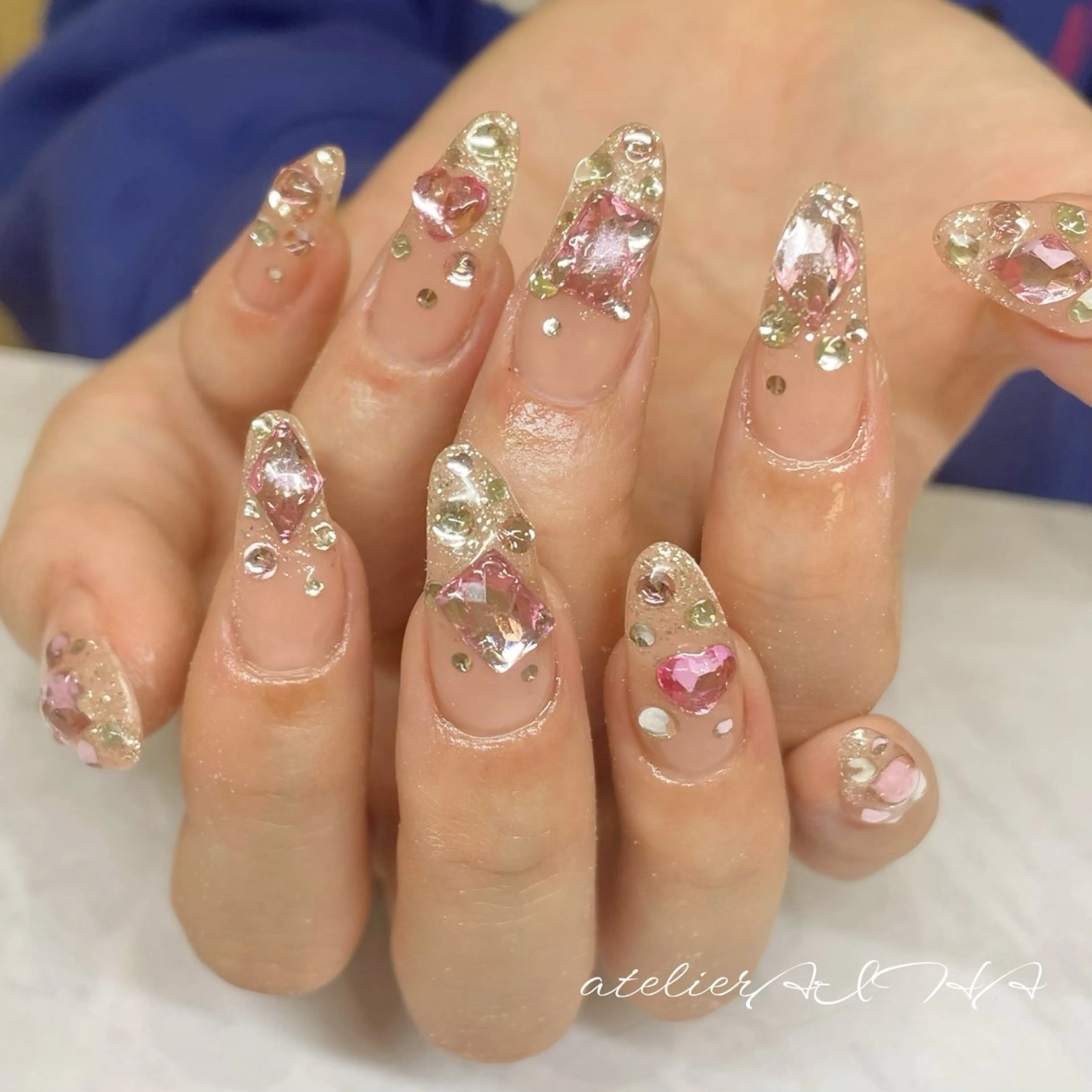 ネイル ラメ(グリッター) ラメグラデーション ロングネイル スカルプネイル ストーンネイル ハンドネイル アトリエAIHA所属・アトリエAIHA★ フィルイン推奨サロンのネイルデザイン