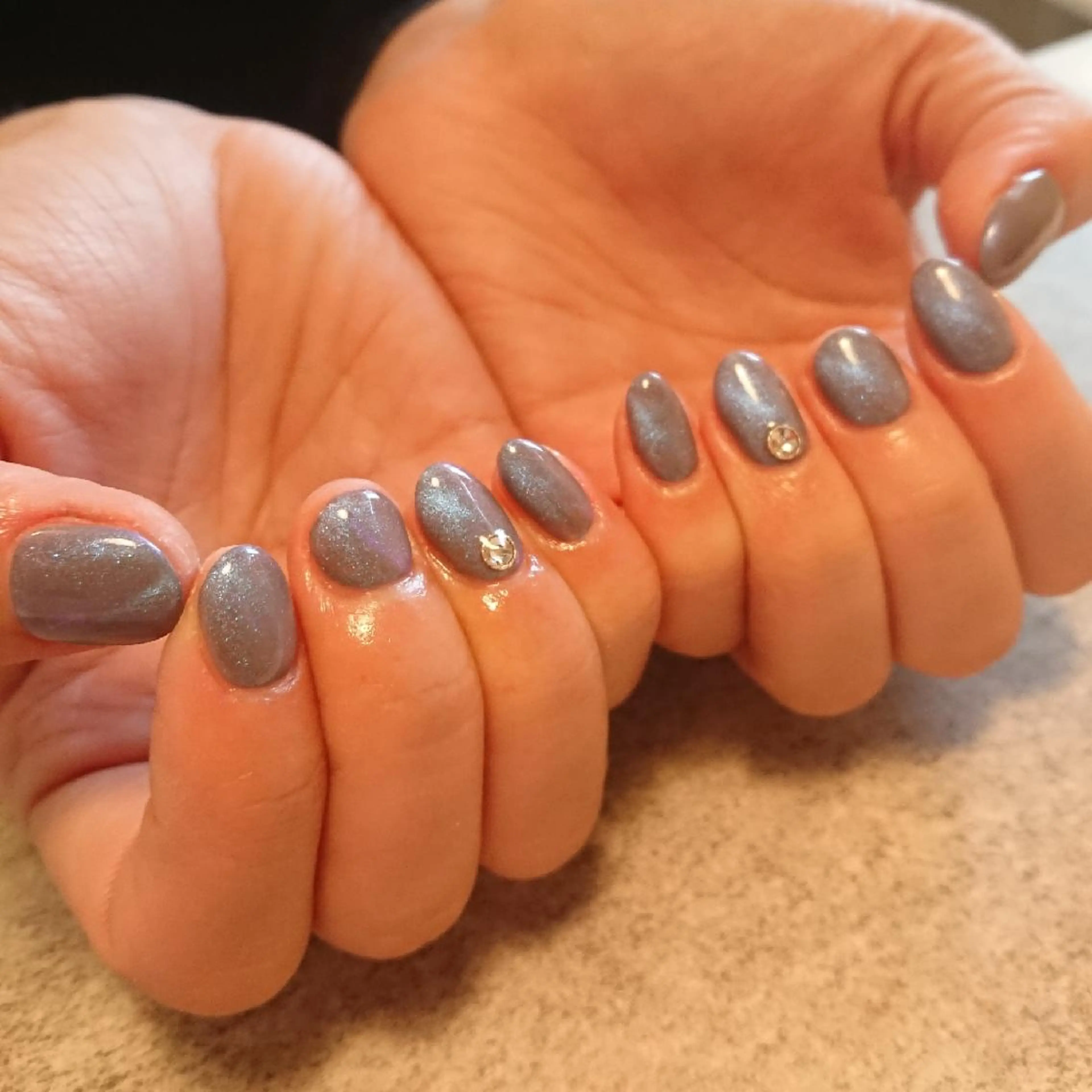 ネイル ジェヌインネイル 河内のネイルデザイン