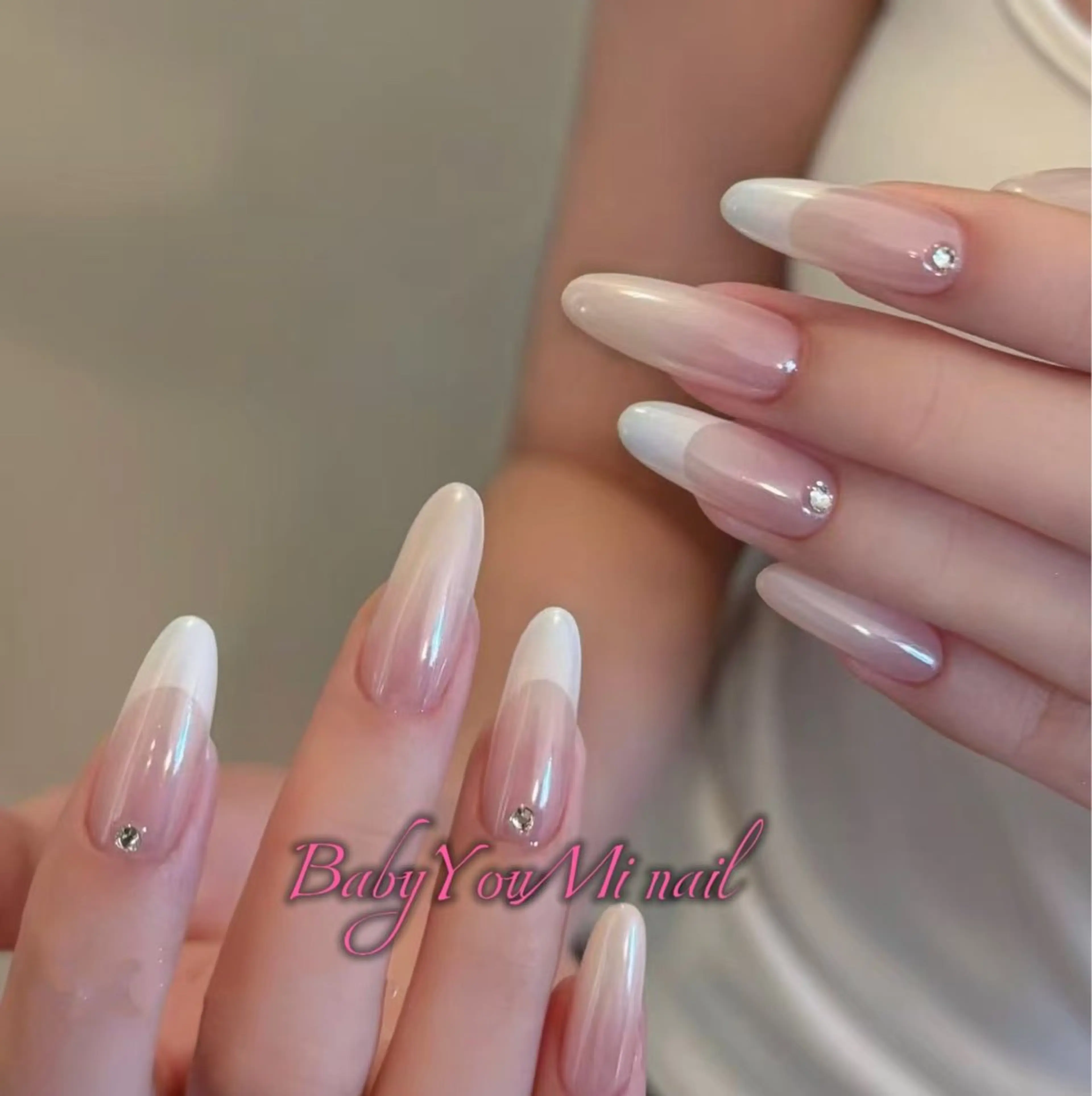 ネイル オーロラネイル フラワーネイル フットネイル フレンチネイル ジェルネイル ハンドネイル BabyYouMi ねねのネイルデザイン