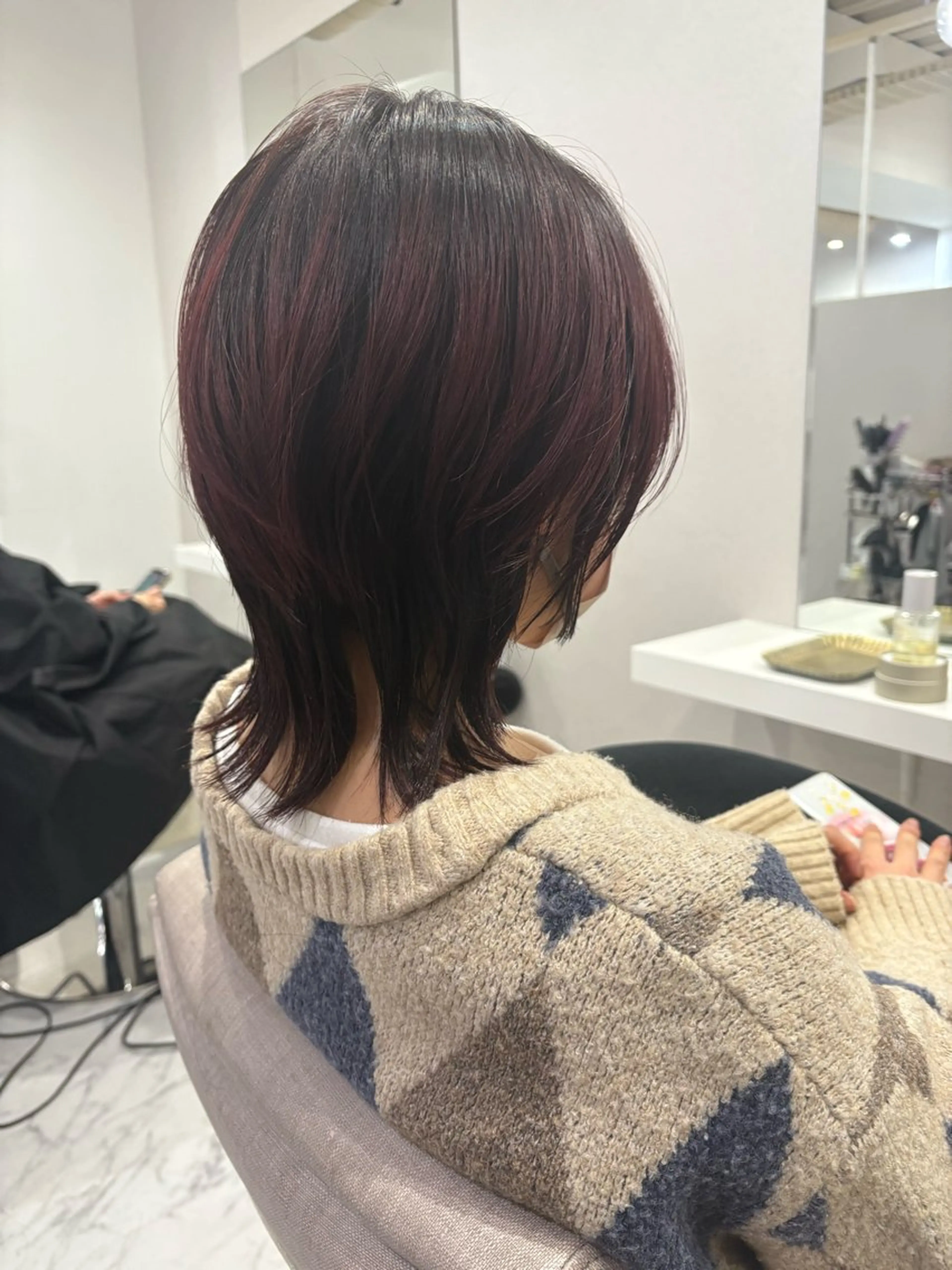 ミディアム レイヤー/ウルフ/ 縮毛矯正/照井友梨のヘアスタイル