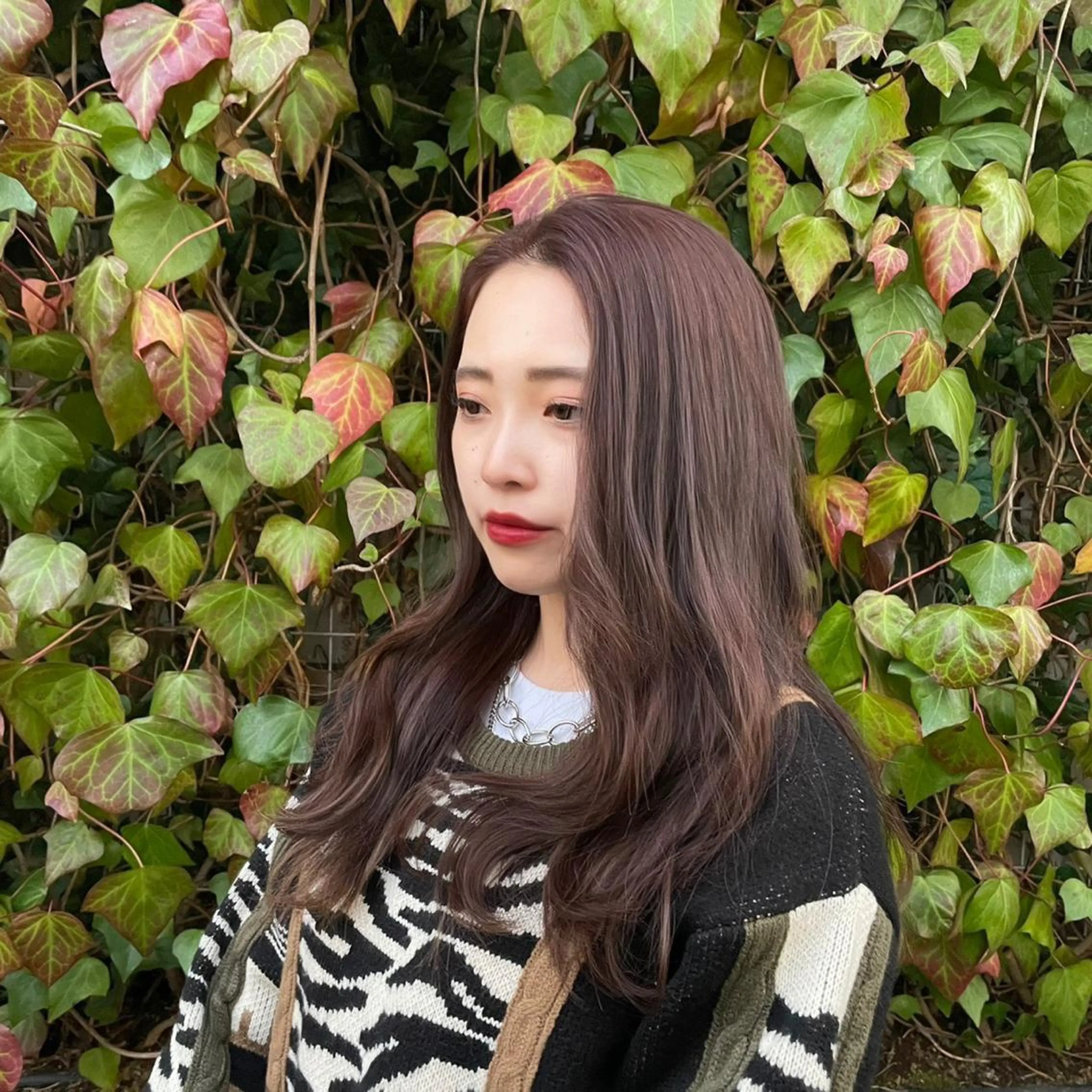 ロング カラー ベージュカラー ブリーチ ブリーチなしカラー cinq PROJECT所属・ミルクティーベージュ /三村克彦のヘアスタイル