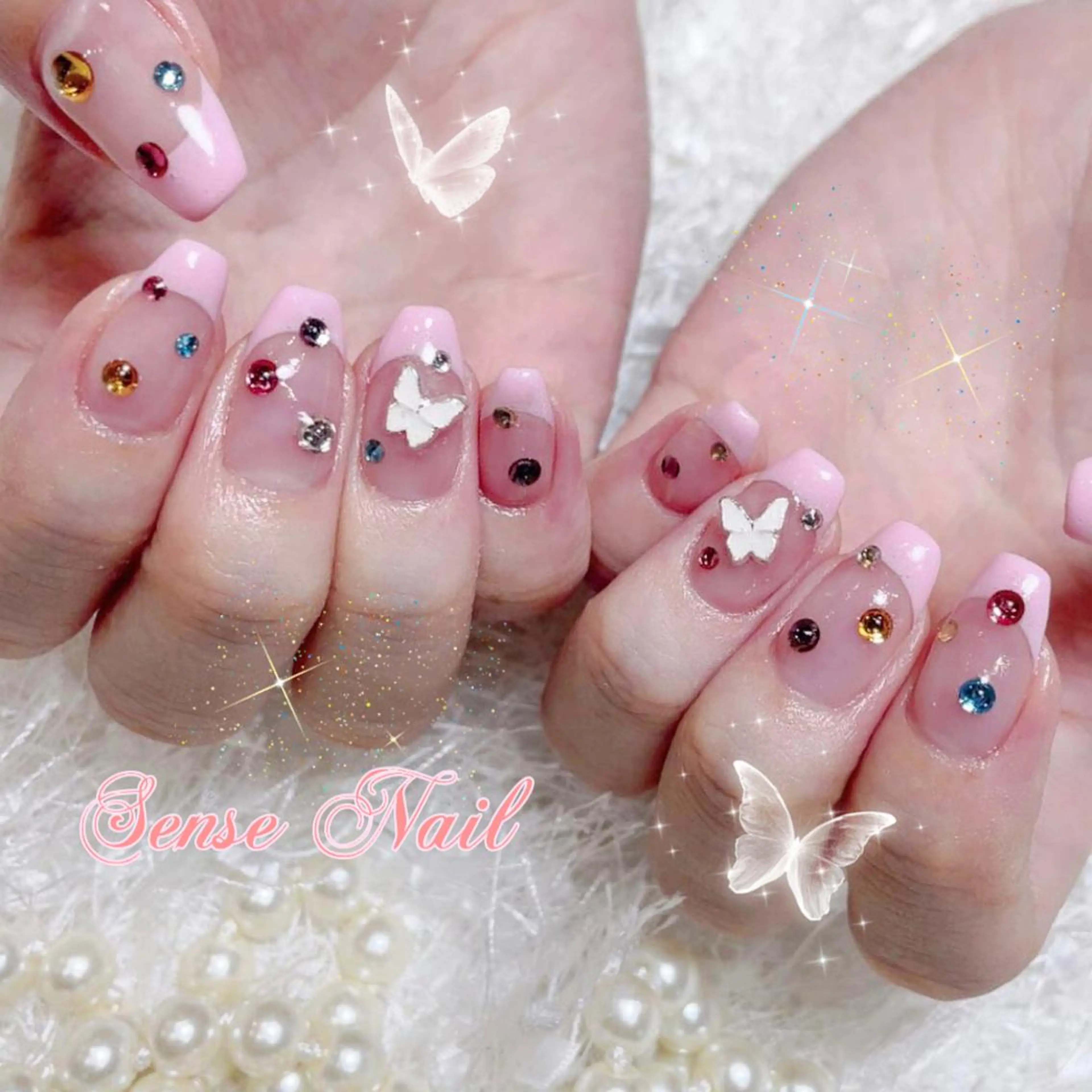 ネイル Kurieitibu 🍬Byu~tīのネイルデザイン