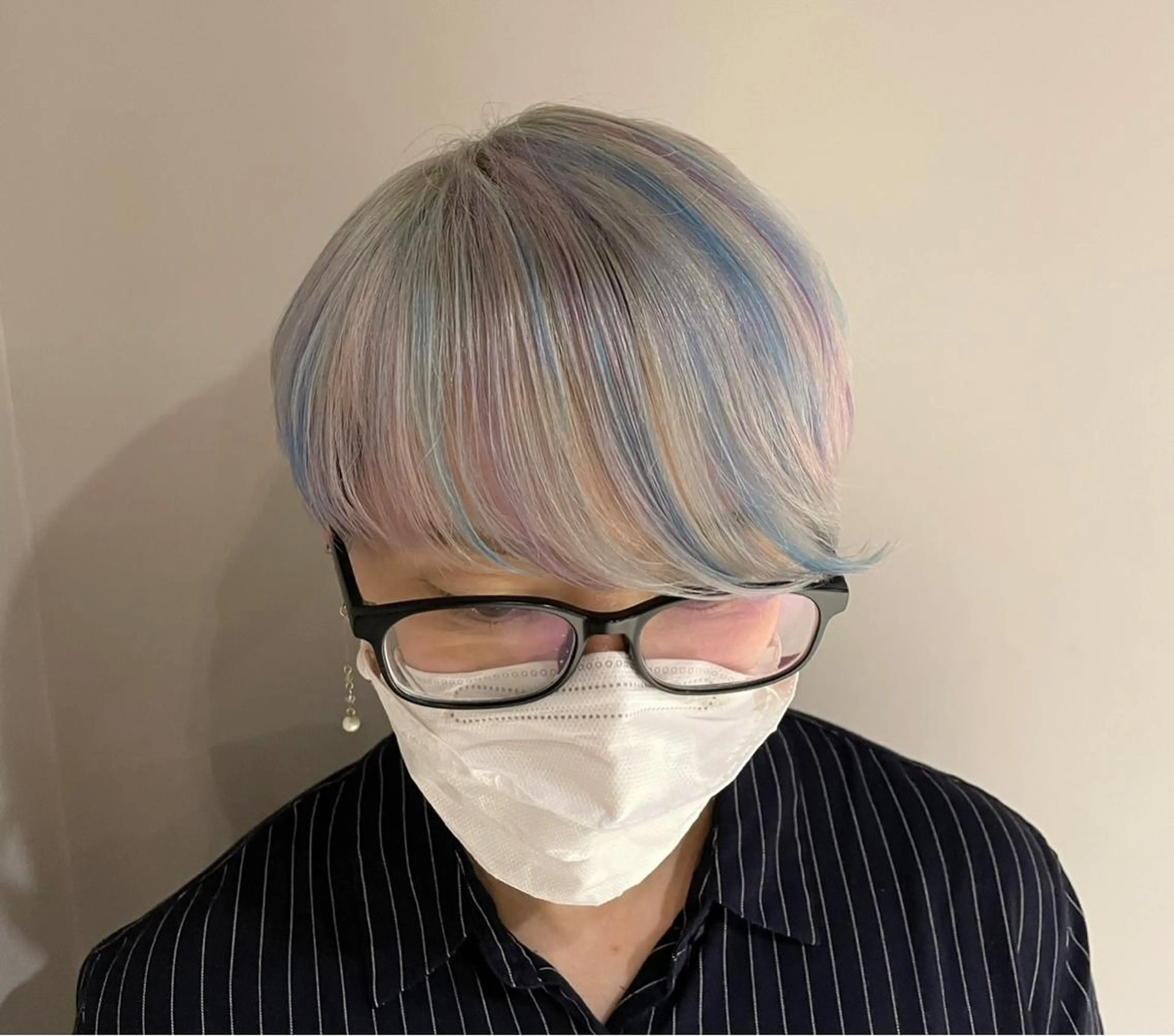 ショート カラー ハイトーンカラー ヘアカラー ブリーチ👩‍🦳/ ‪✂︎MANAMIのヘアスタイル