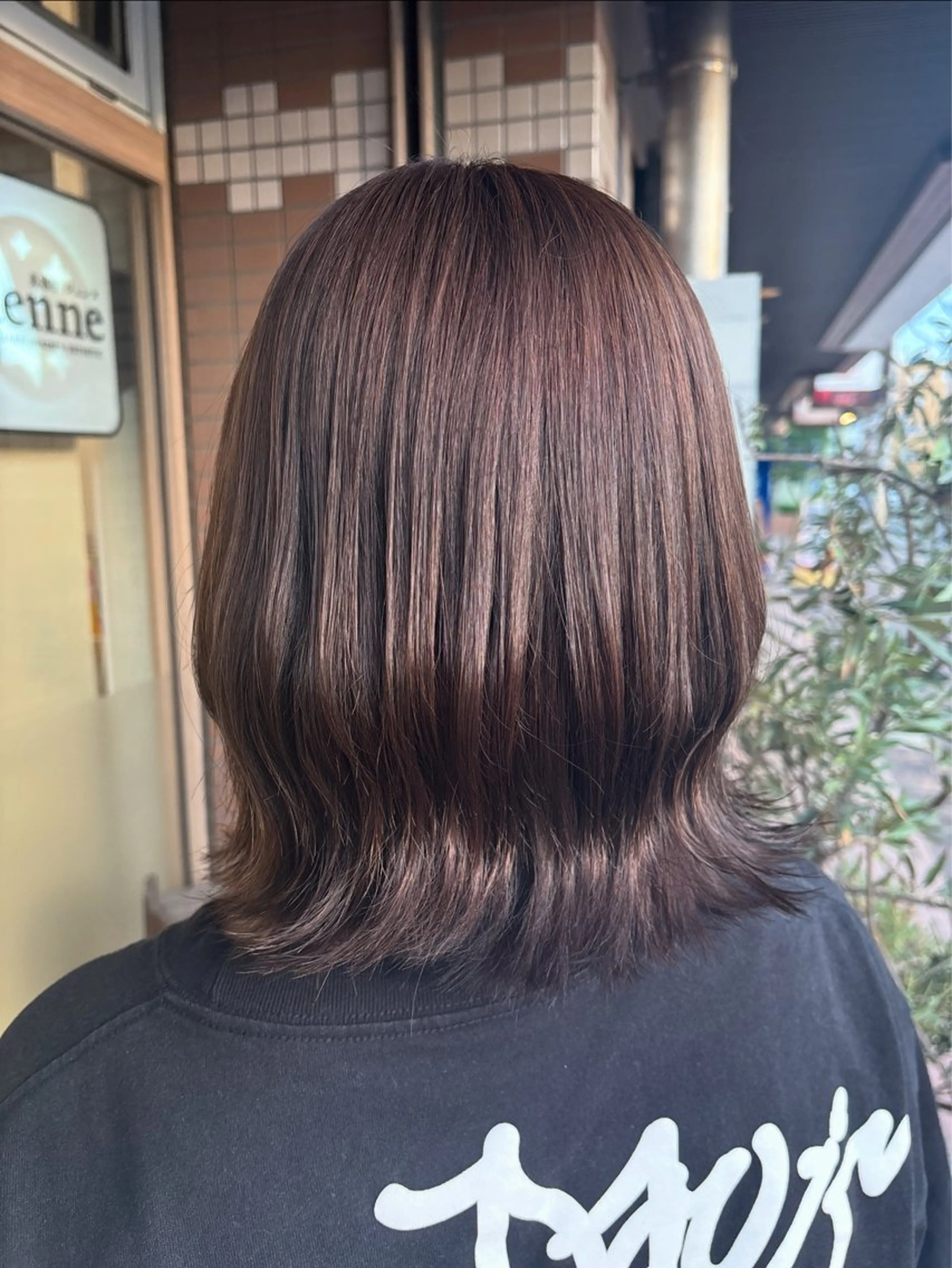 ミディアム カラー ブリーチ 透明感カラー グレージュ ブリーチなしカラー Sienne所属・八木橋 朋香のヘアスタイル