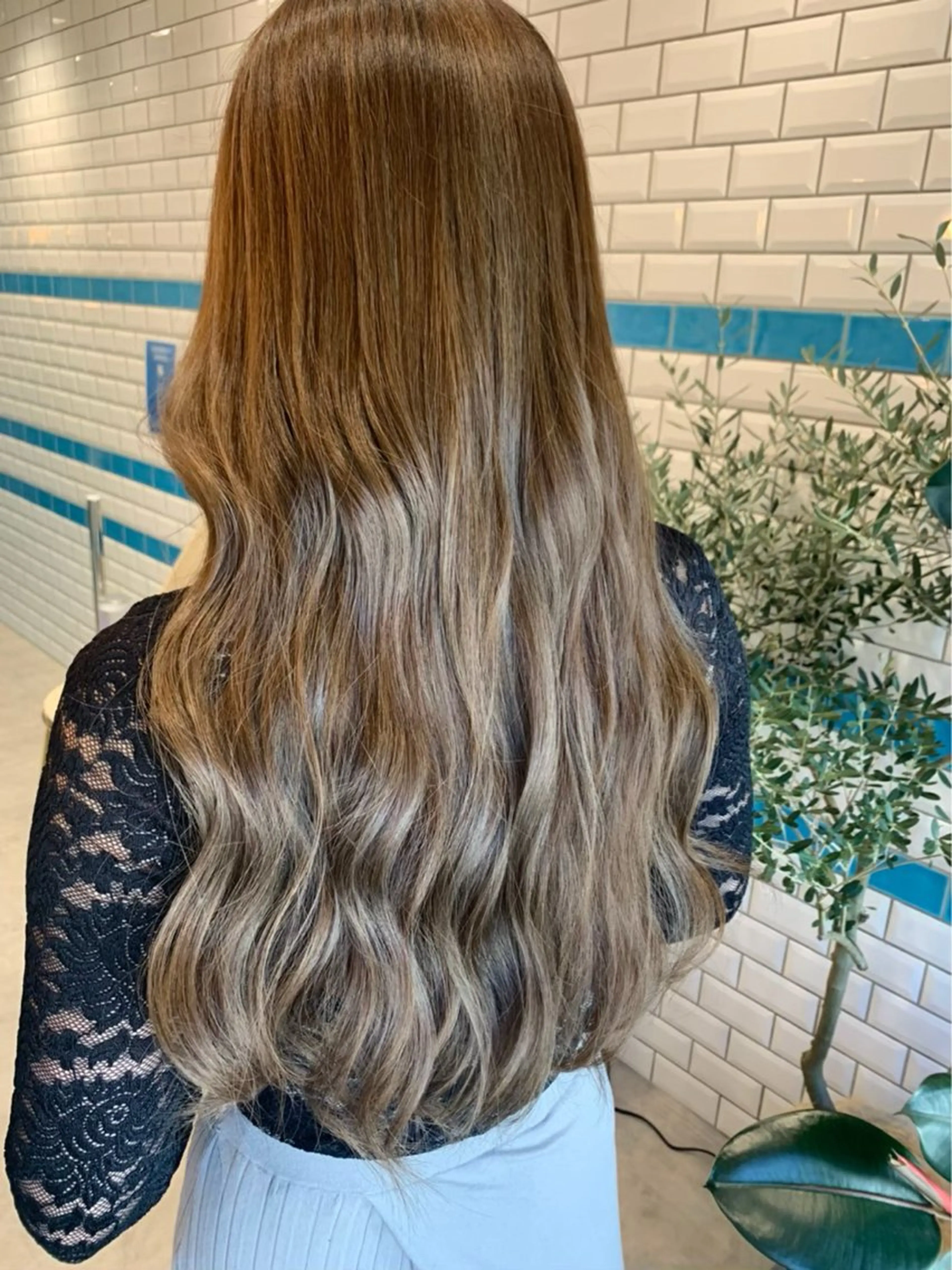 カット＋透明感カラー＋ケラスターゼトリートメント🫧の写真