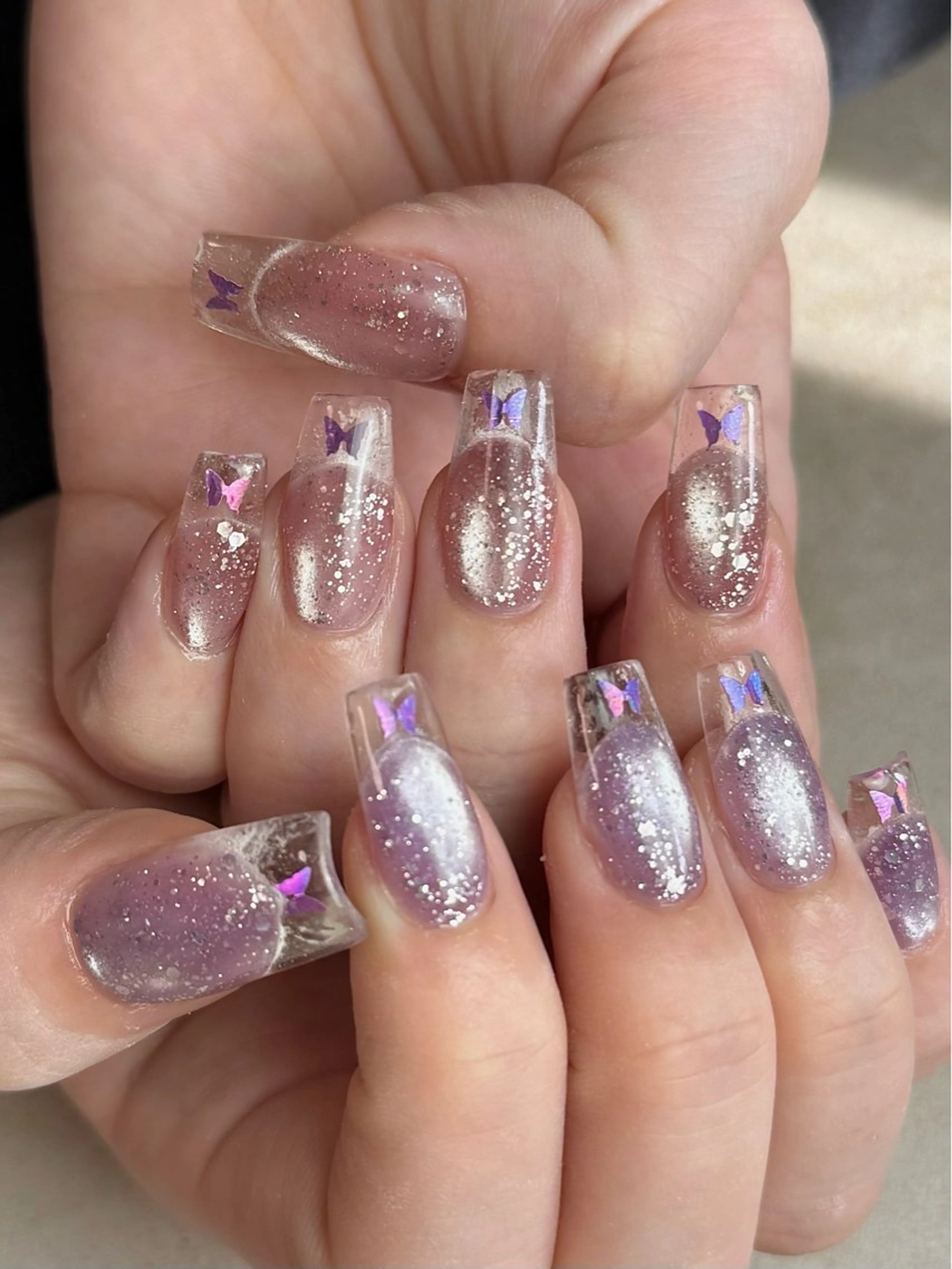 ミディアム ハンドネイル ✾ NailRoom Latina🌻💓のネイルデザイン