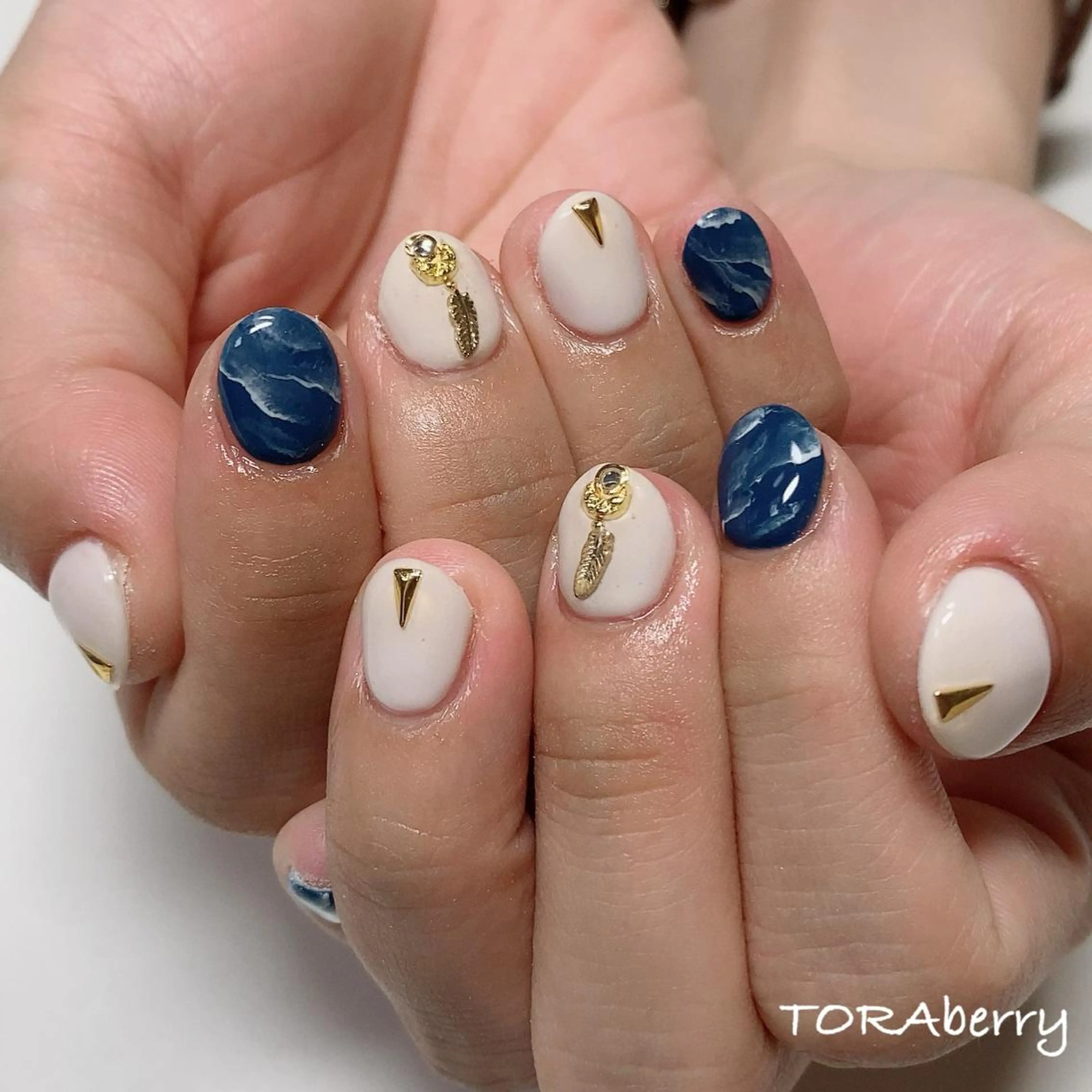 ネイル ショートネイル ハンドネイル ネイリスト なつみのネイルデザイン