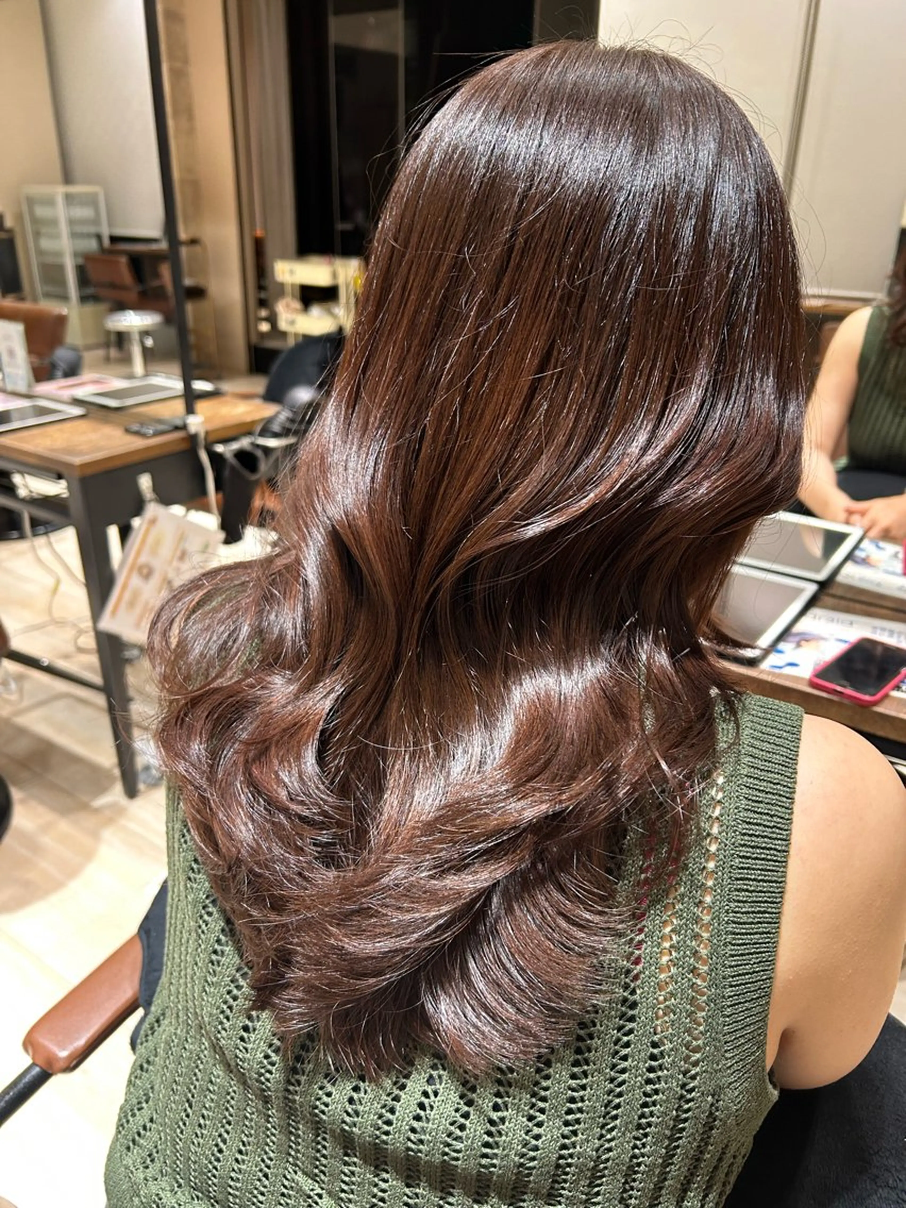 ミディアム カラー 🎀大竹美侑／顔まわ りカット／レイヤーのヘアスタイル