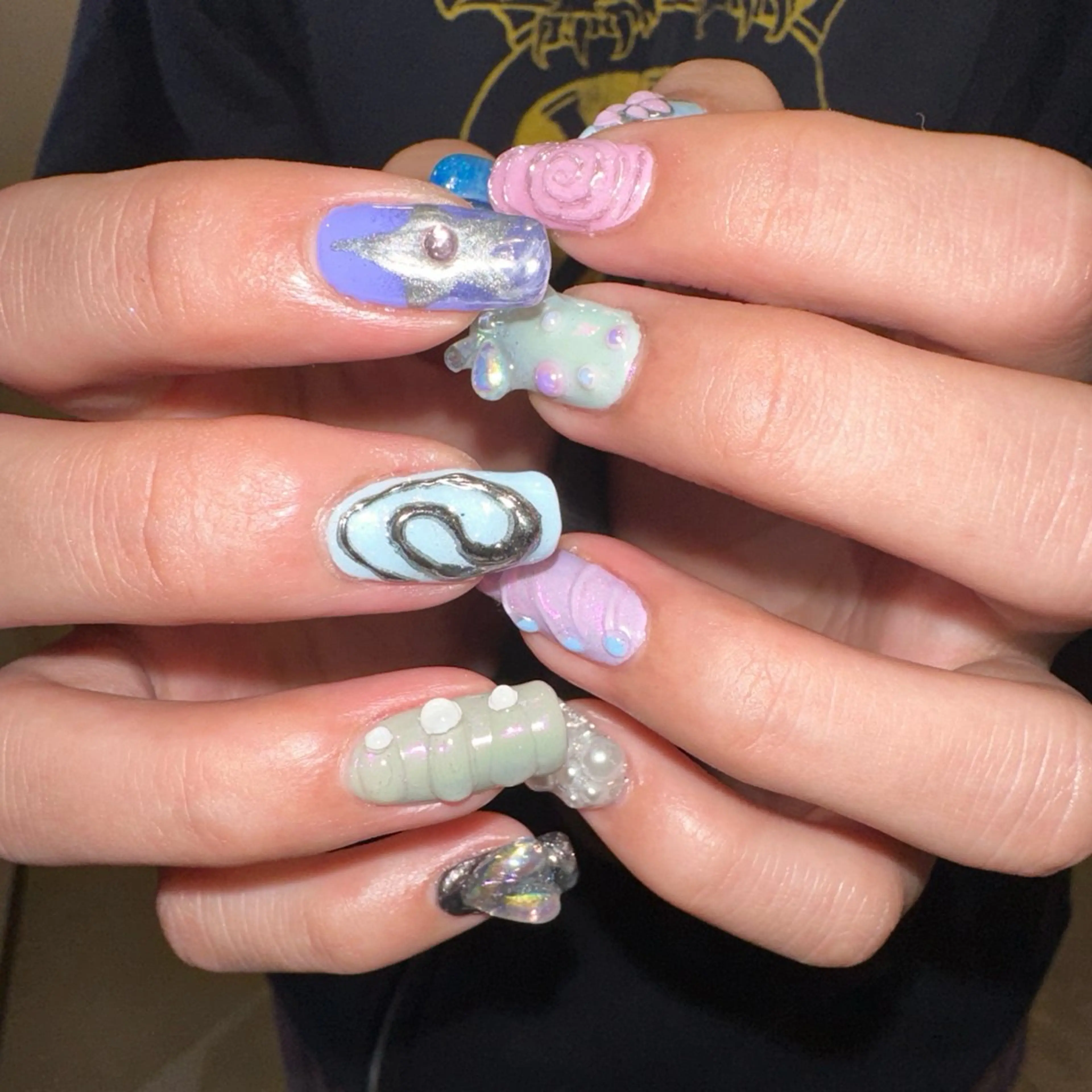 ネイル ハンドネイル 👽個性派ネイル🎀 komachiのマツエク・マツパデザイン