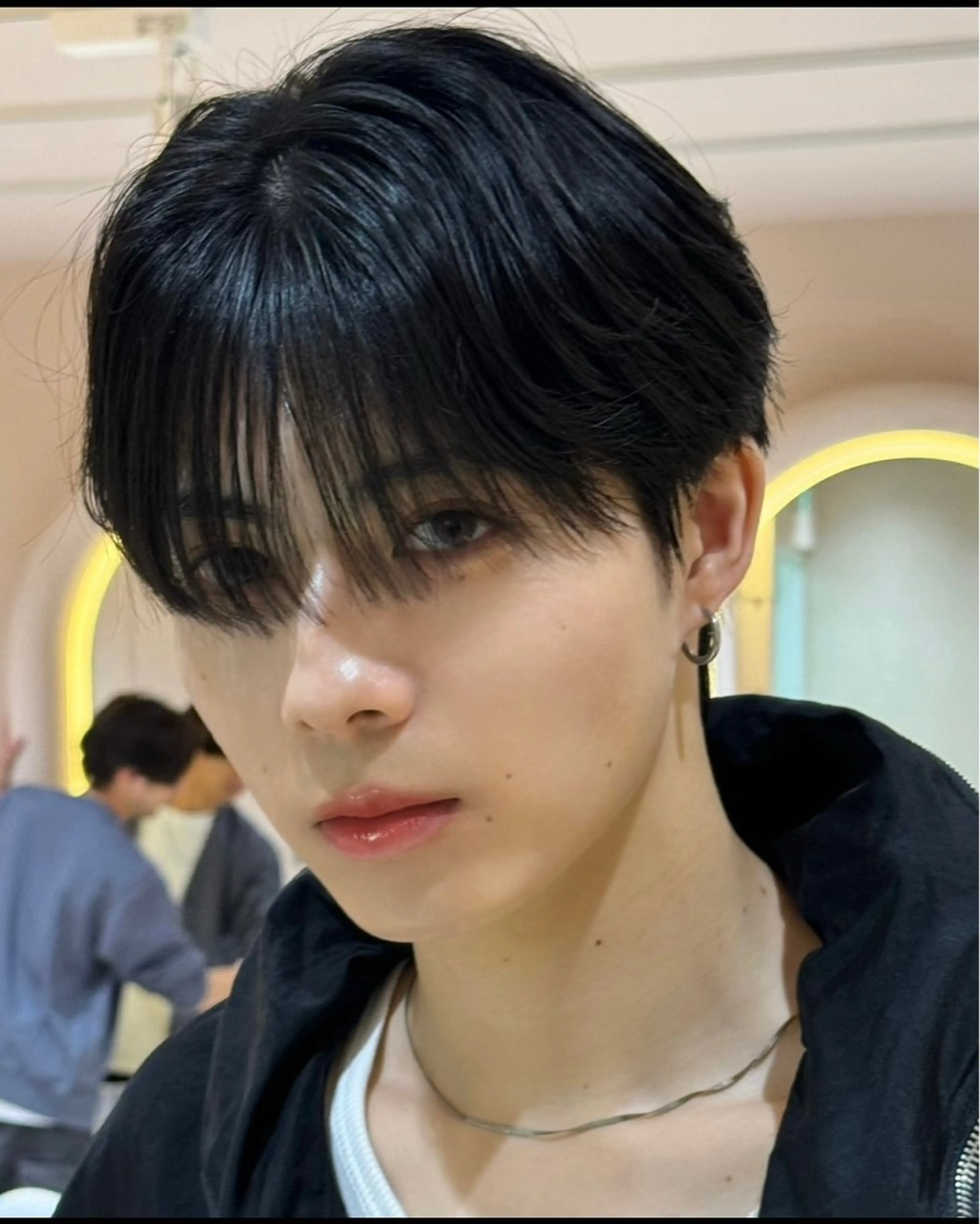 メンズ excia渋谷所属・曲がる縮毛矯正 センターパート/翼のヘアスタイル