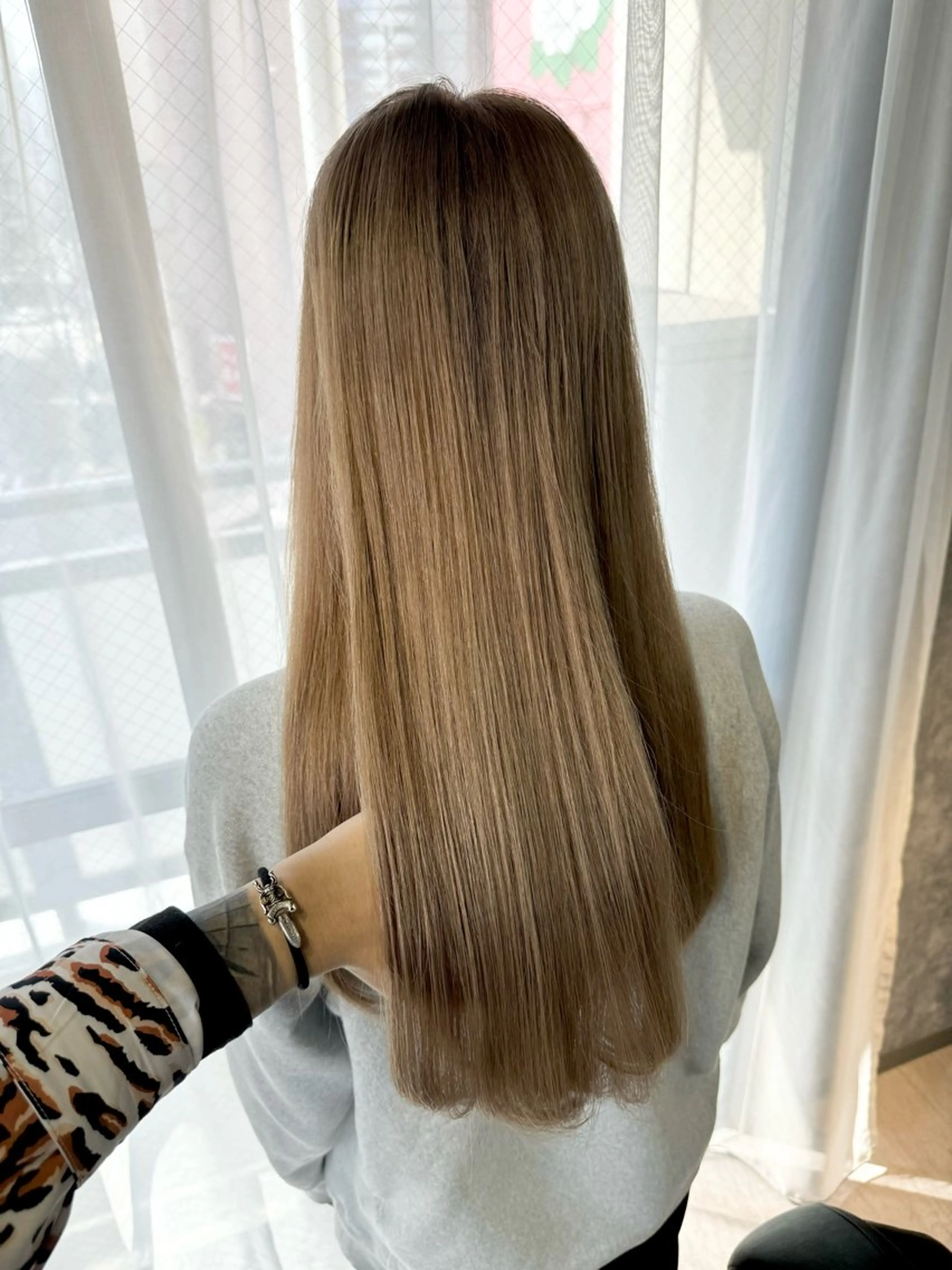 ロング ボブ 髪質改善 韓国風ヘア レイヤーカット 縮毛矯正 【.ico】心斎橋 飛田ゆうきのヘアスタイル