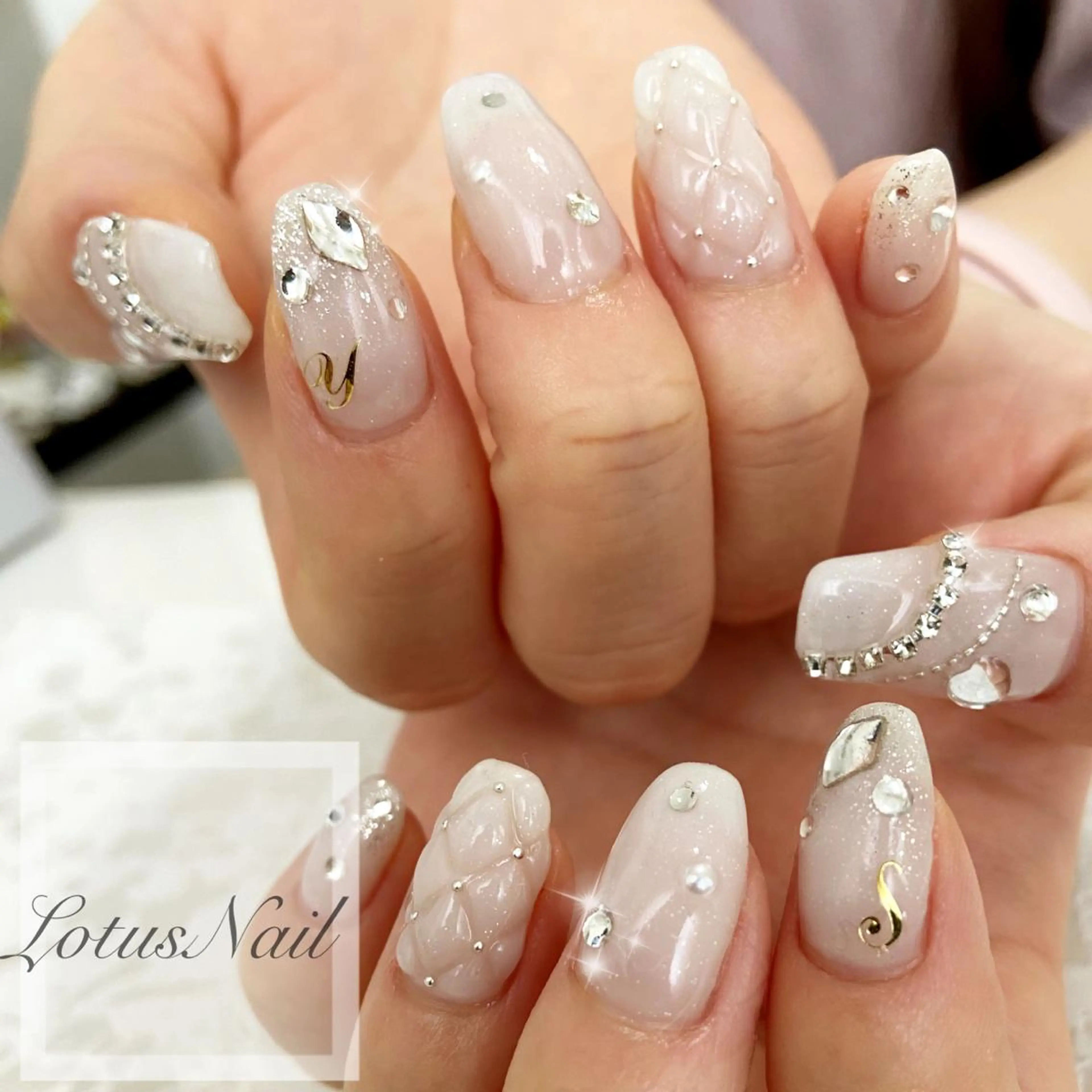 ネイル 冬ネイル Lotus Nailのネイルデザイン