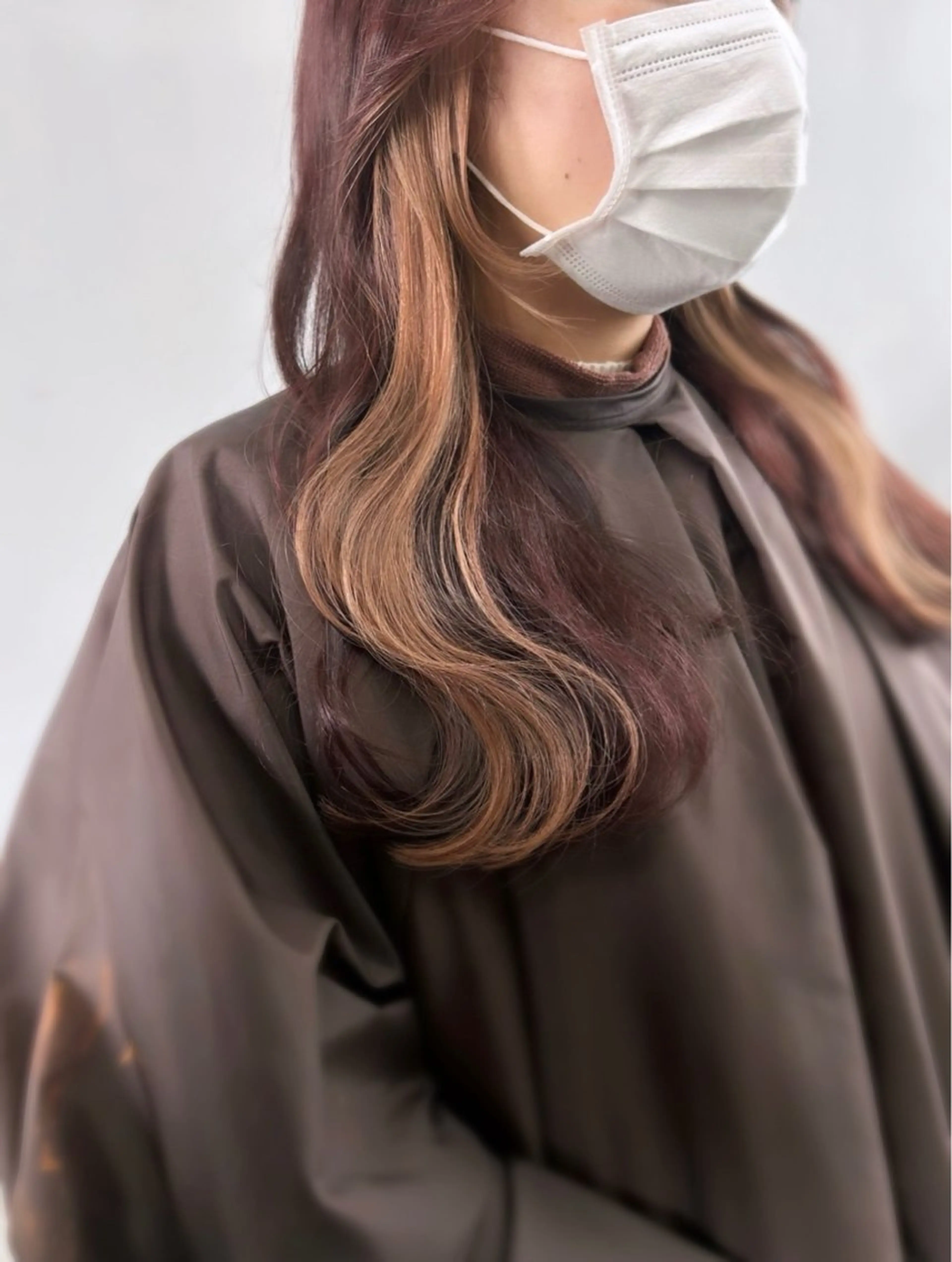 ロング カラー 🩶ブリーチ/ レイヤー🩶フミカのヘアスタイル