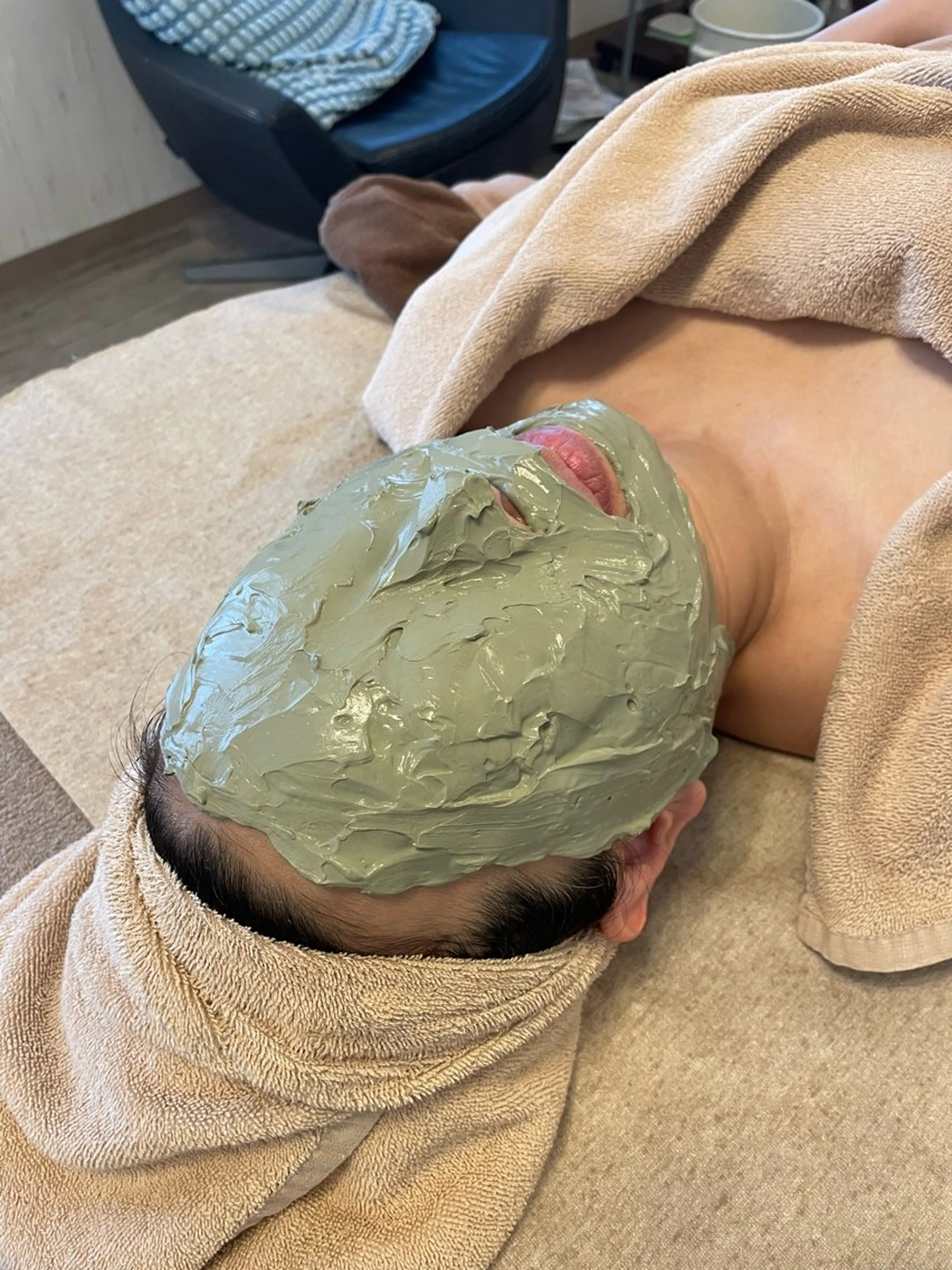 お顔もっともっと小さく✨顔筋美骨・小顔フェイシャル＋クレイテラピーの写真