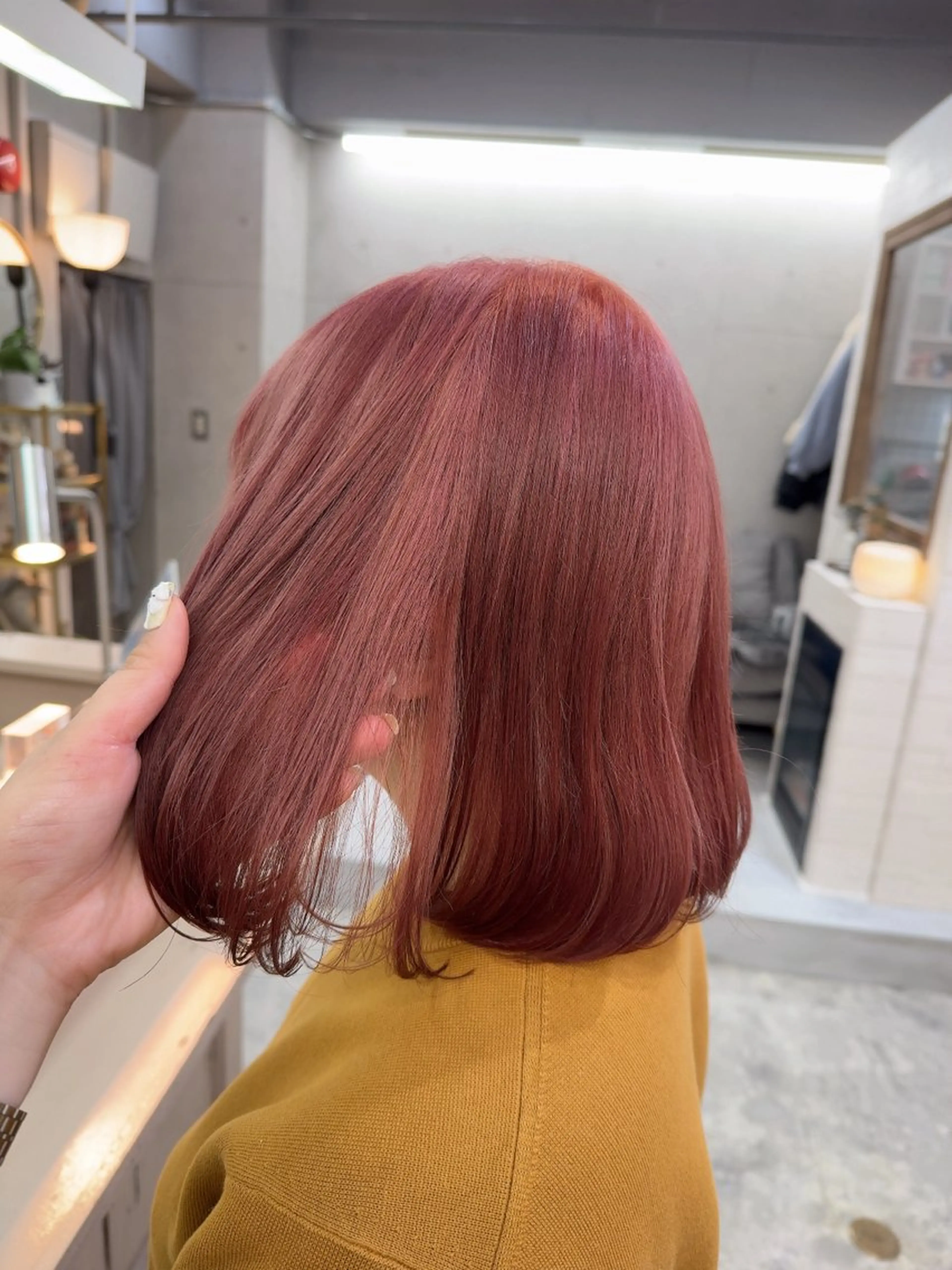 ショート カラー ヘアカラー トリートメント MIES amane(アマネ)のヘアスタイル