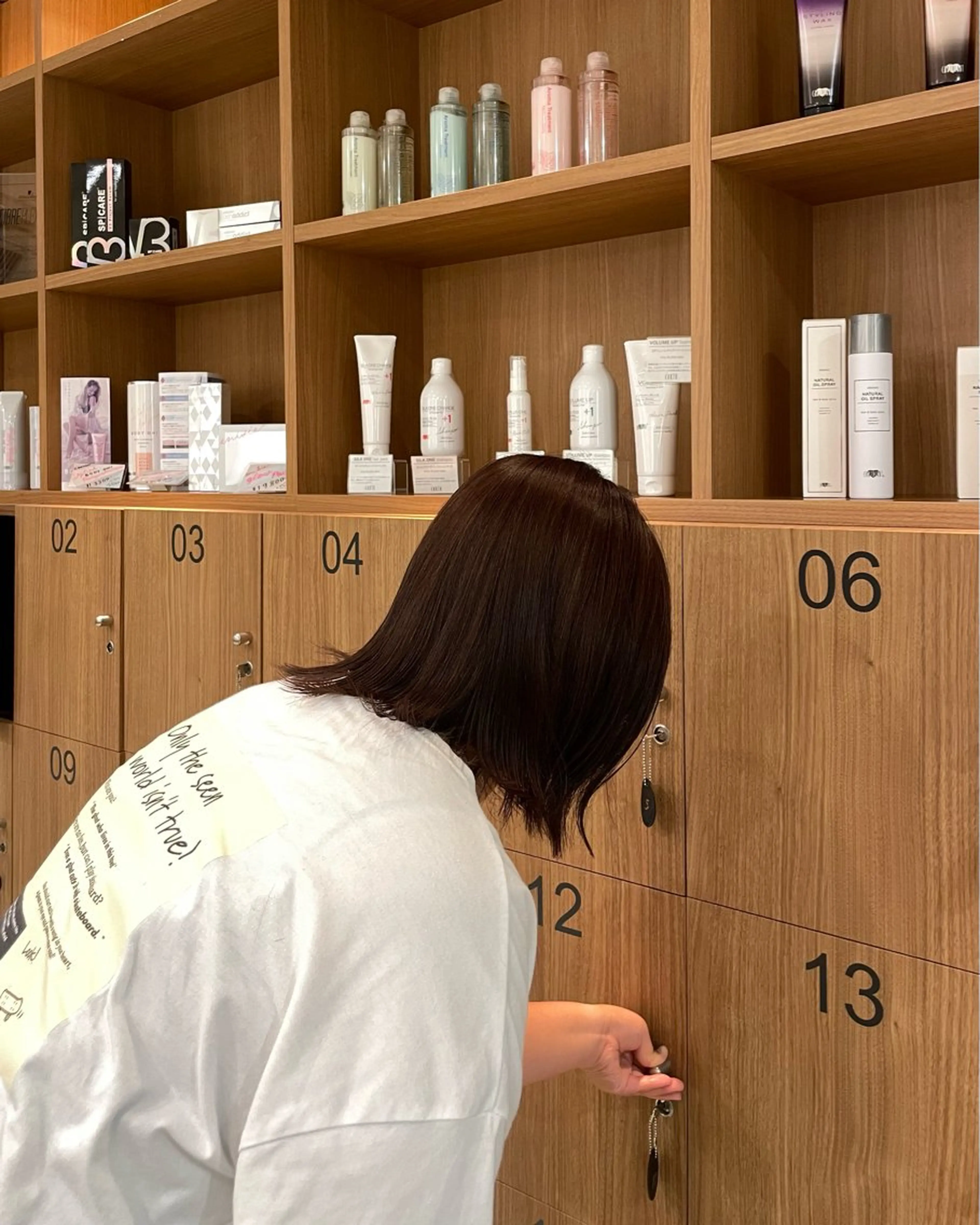 ミディアム カラー 平井 真由のヘアスタイル