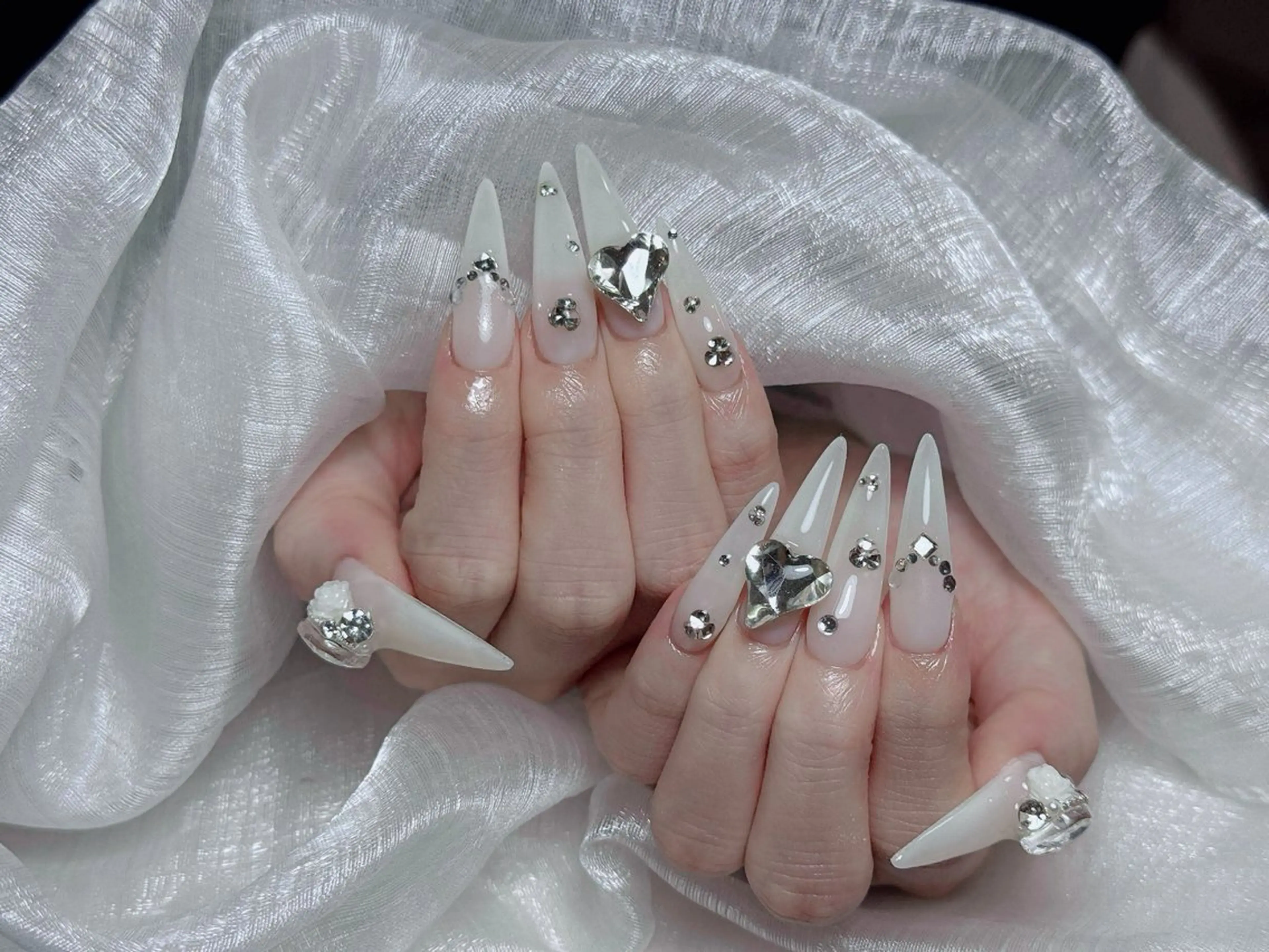 ネイル アートネイル 成人式 ジェルネイル ニュアンスネイル 夏ネイル ハンドネイル Jenn Nail Salonのネイルデザイン