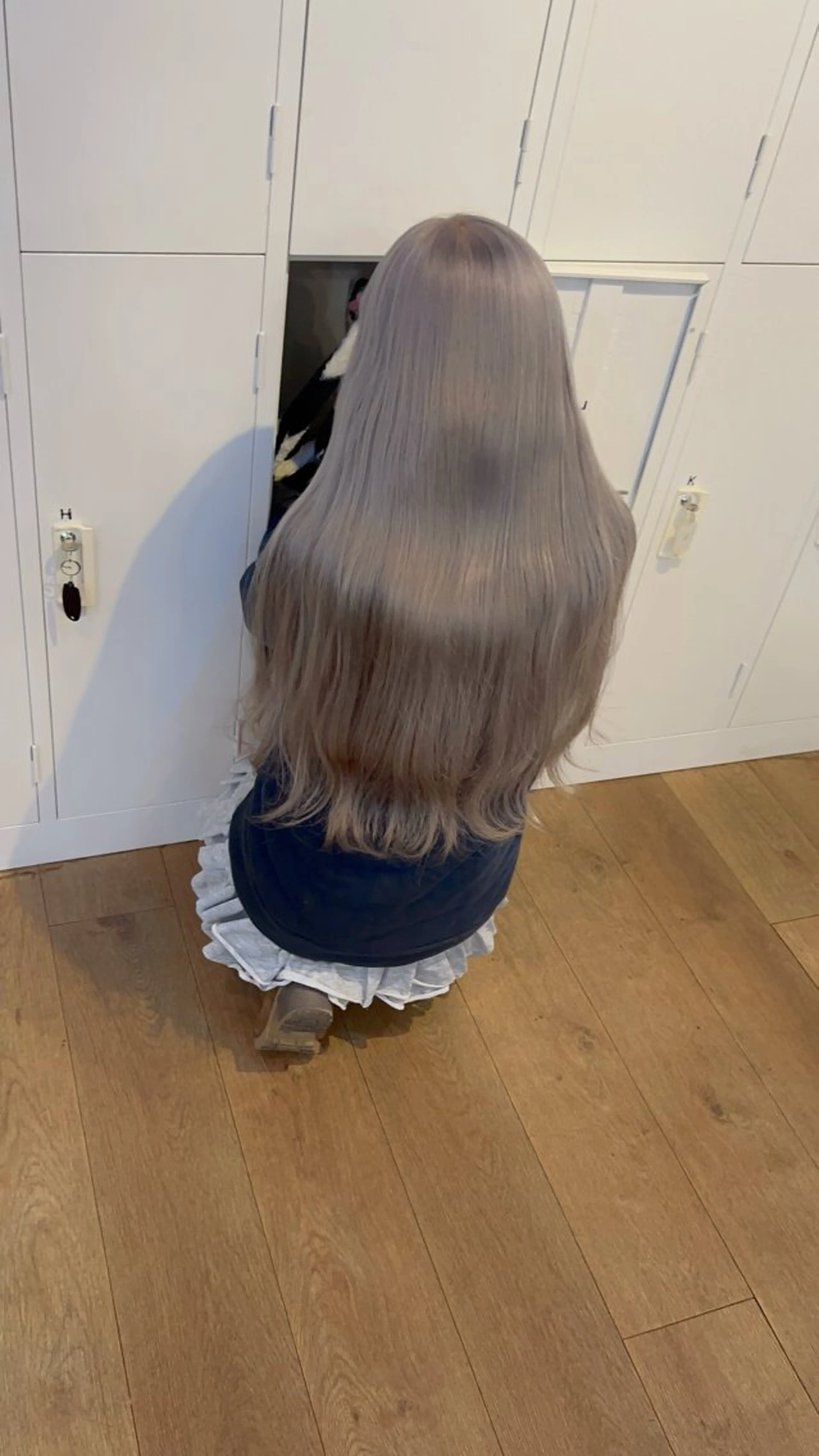 ロング カラー グレージュ 難波ブリーチカラー ⭐︎瀬尾拓充のヘアスタイル