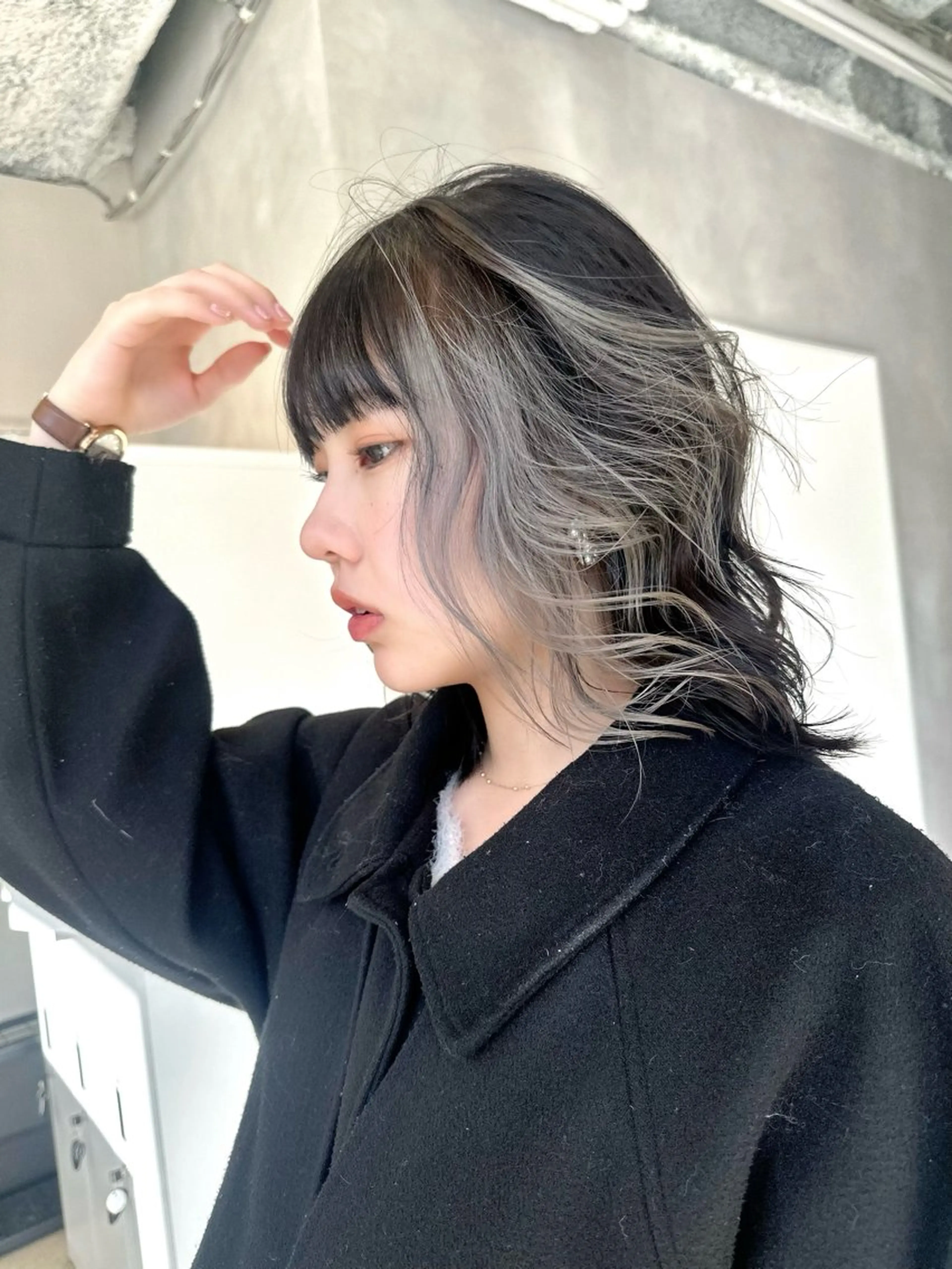 ミディアム カラー ブリーチ ケアブリーチ シルバー カット ヘアカラー ハイトーン/ショート /akane🐰♥️のヘアスタイル