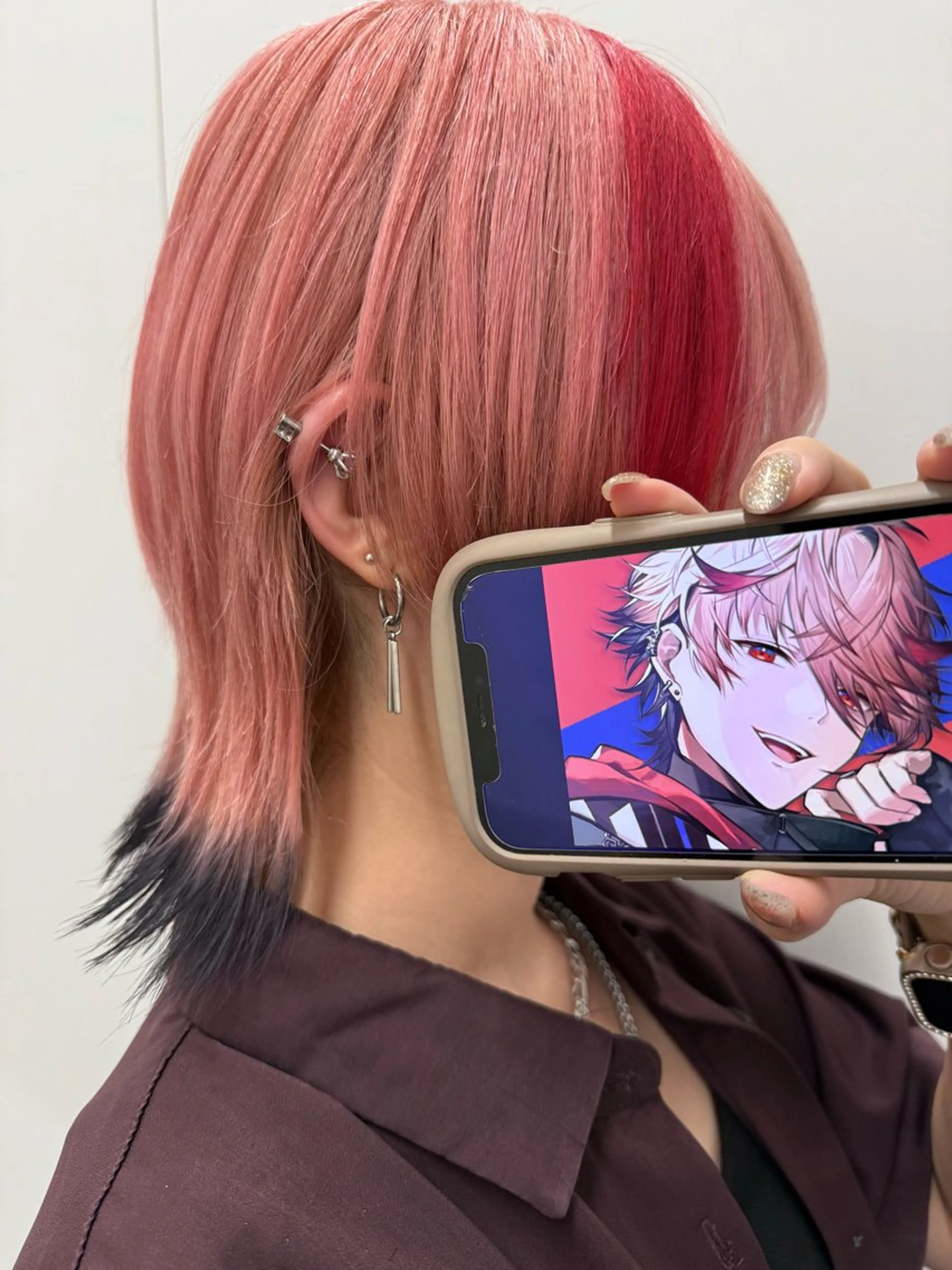 ミディアム カラー ベージュカラー ブリーチ ケアブリーチ オレンジ オレンジベージュ インナーカラー/推し ウルフ/アニメカラーのヘアスタイル