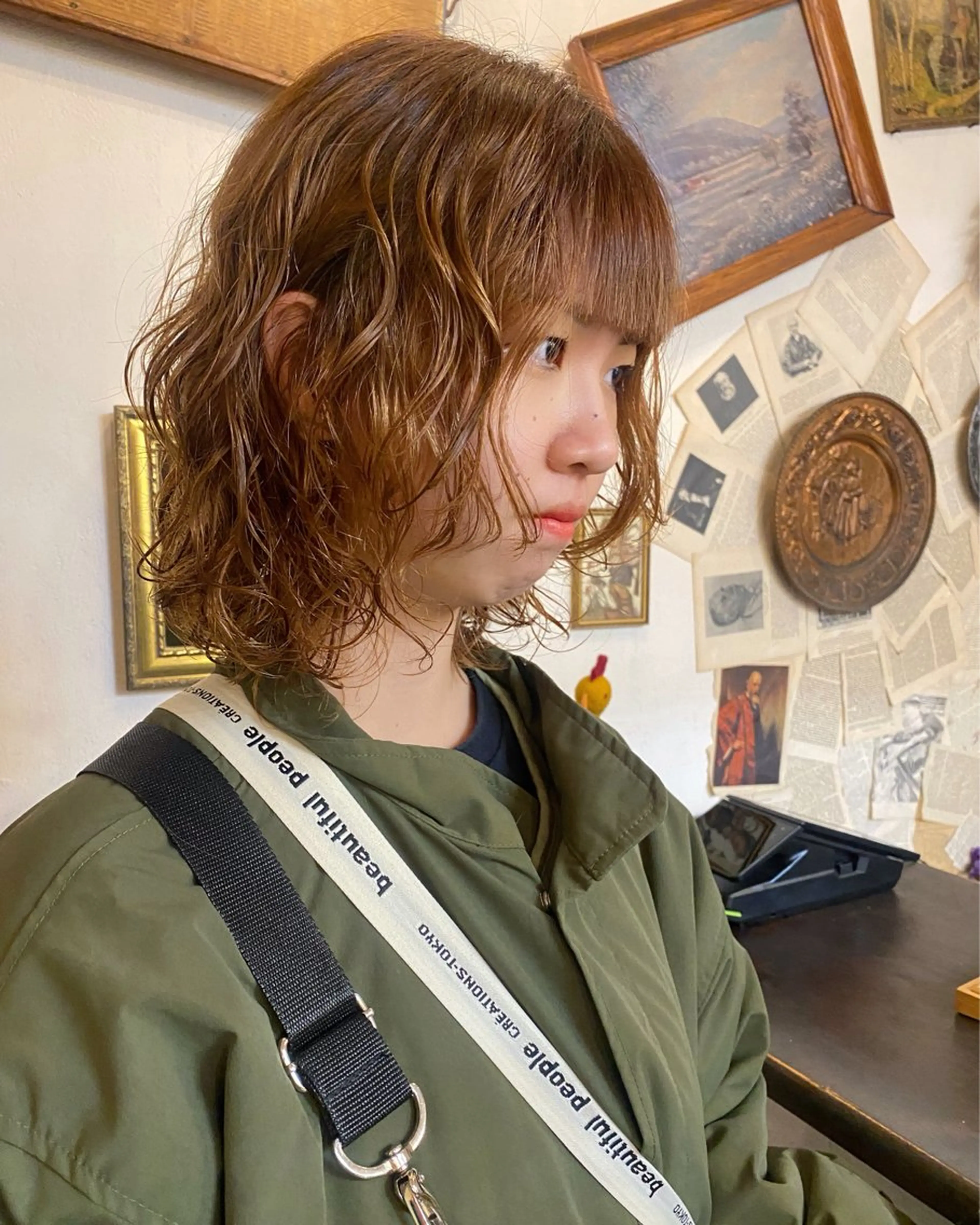 ミディアム パーマ sea's所属・ヒラカホ/矢場町/ ブリーチ/似合わせのヘアスタイル