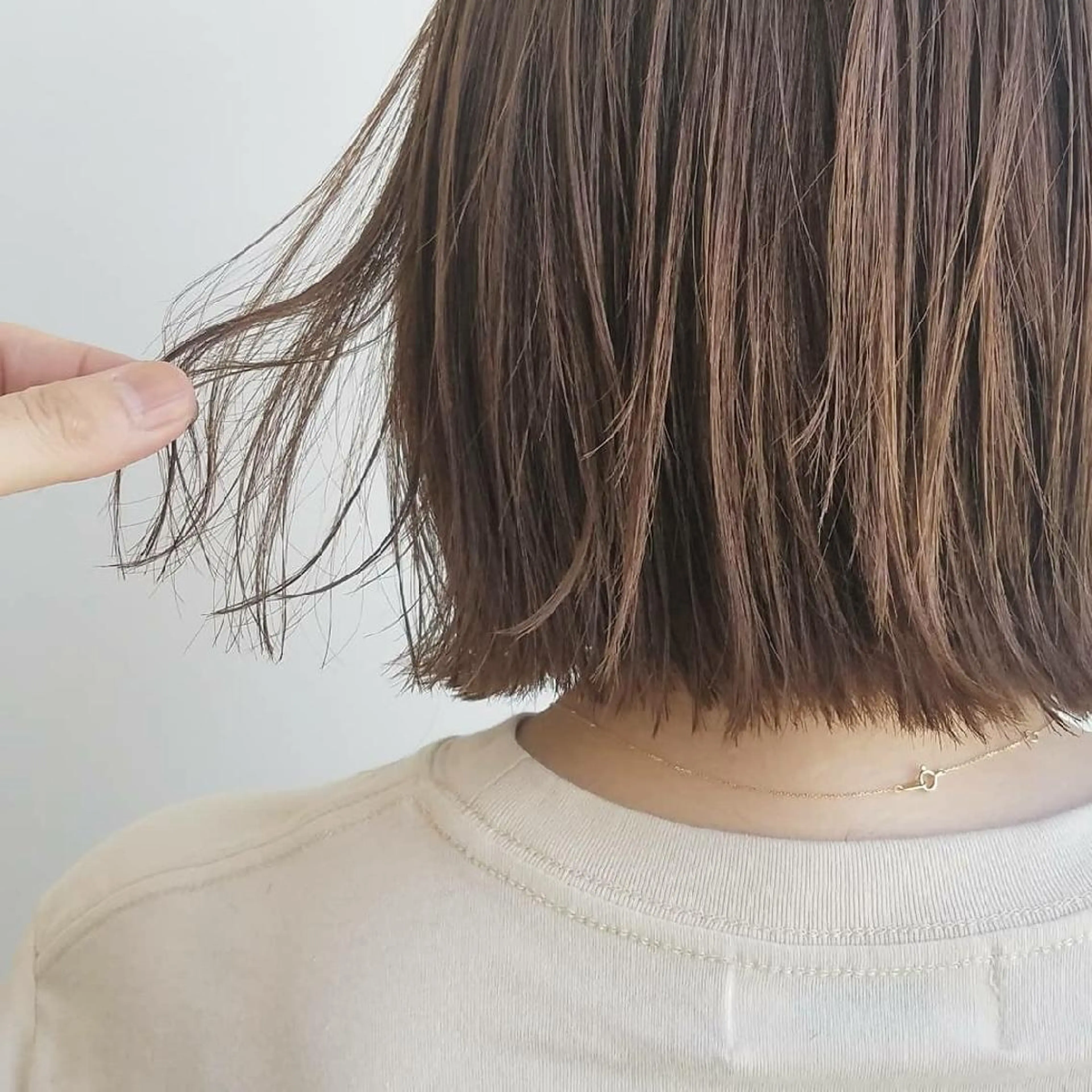 ショート カラー ヘアアレンジ パーマ ネイル ボブ iplus✴ まつげ、眉毛、耳つぼのマツエク・マツパデザイン