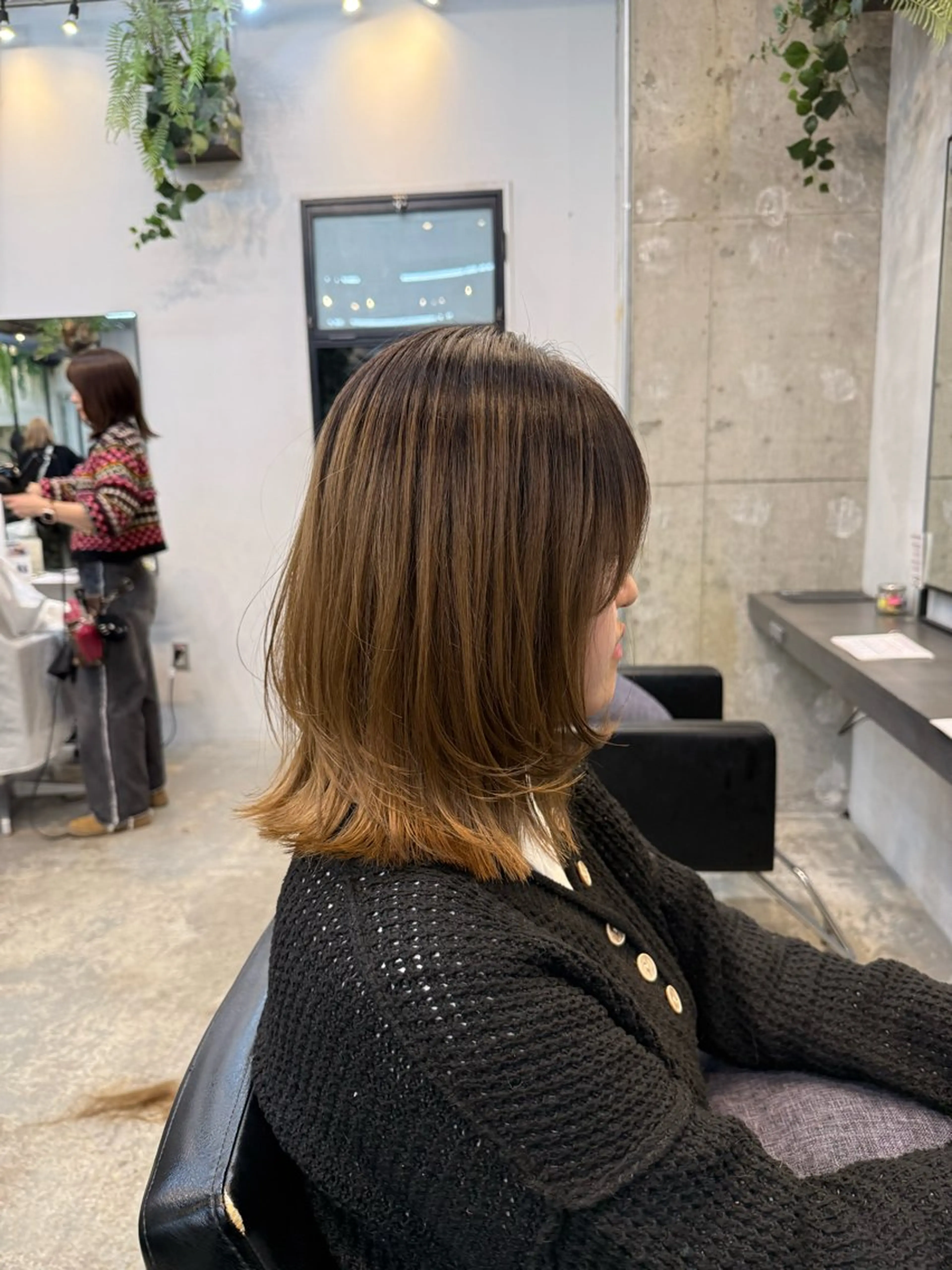 ミディアム ボブ くびれヘア レイヤーカット カット トリートメント 【Belle】 川口開世のヘアスタイル